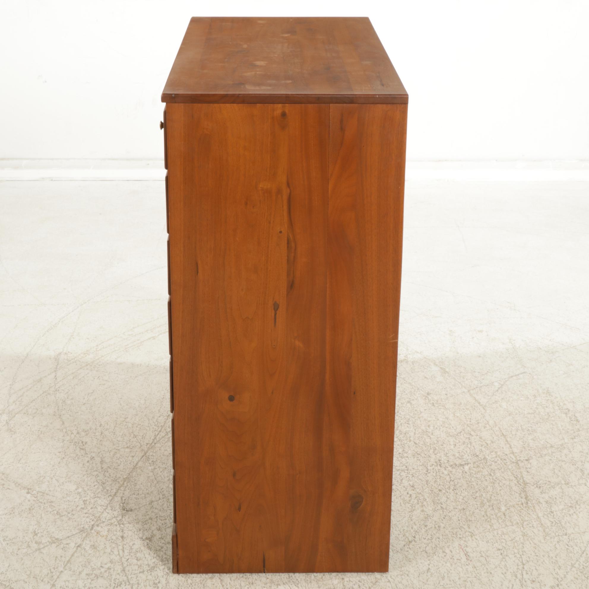 Kroehler Furniture Walnut Chest of Drawers, Late 20th Century