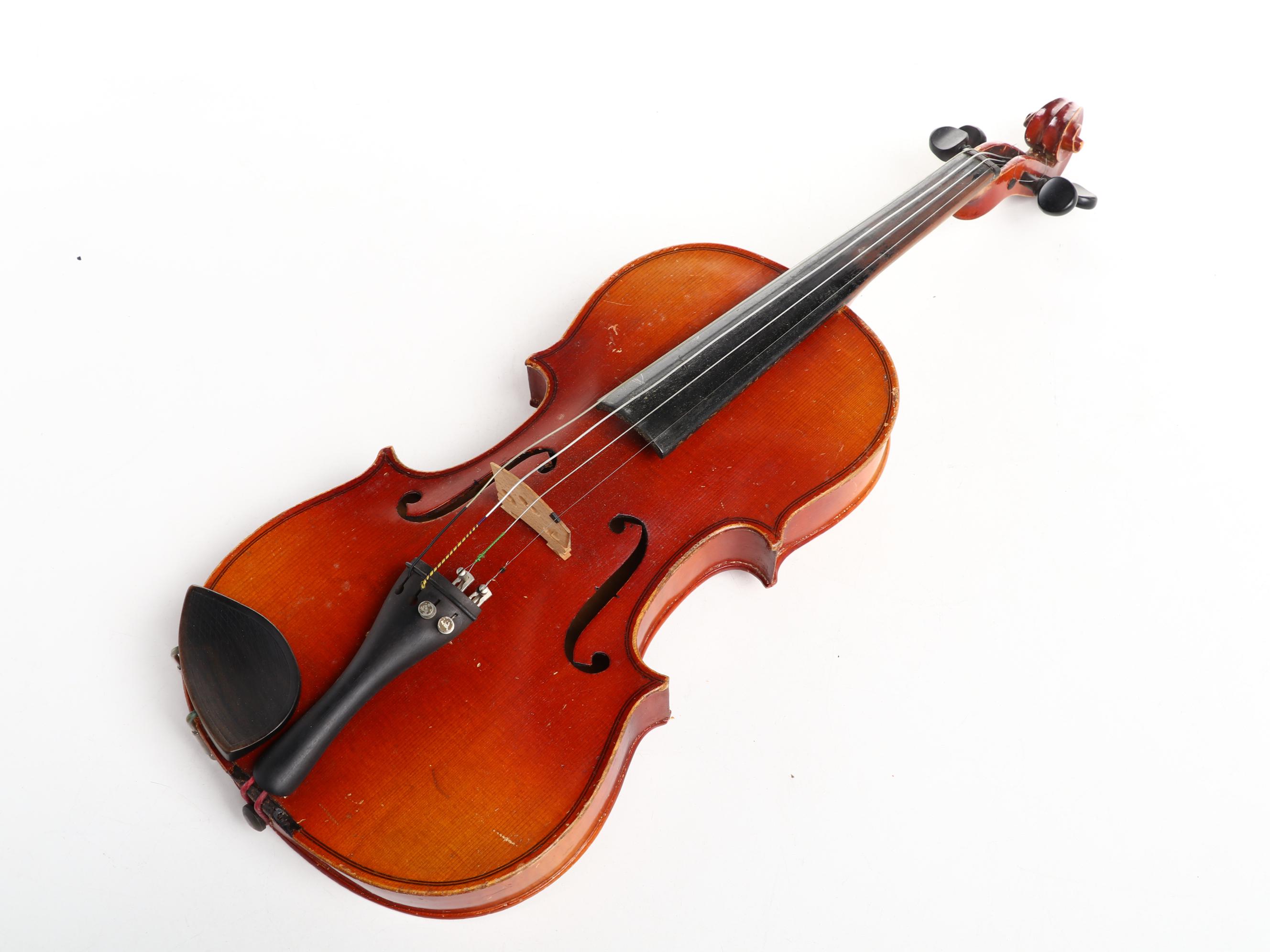 Antonius Stradivarius Cremonensis Copy Violin with Case