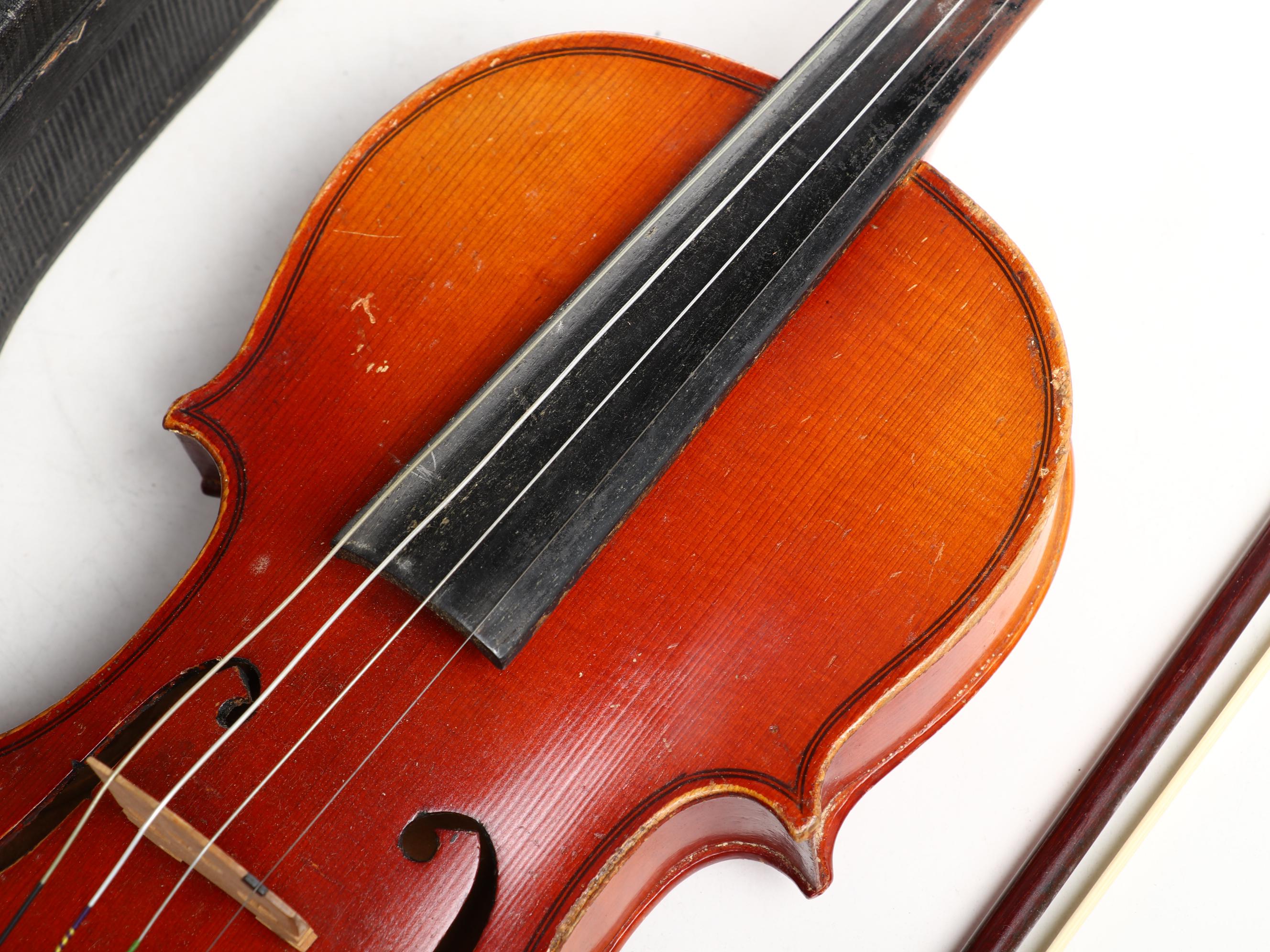 Antonius Stradivarius Cremonensis Copy Violin with Case