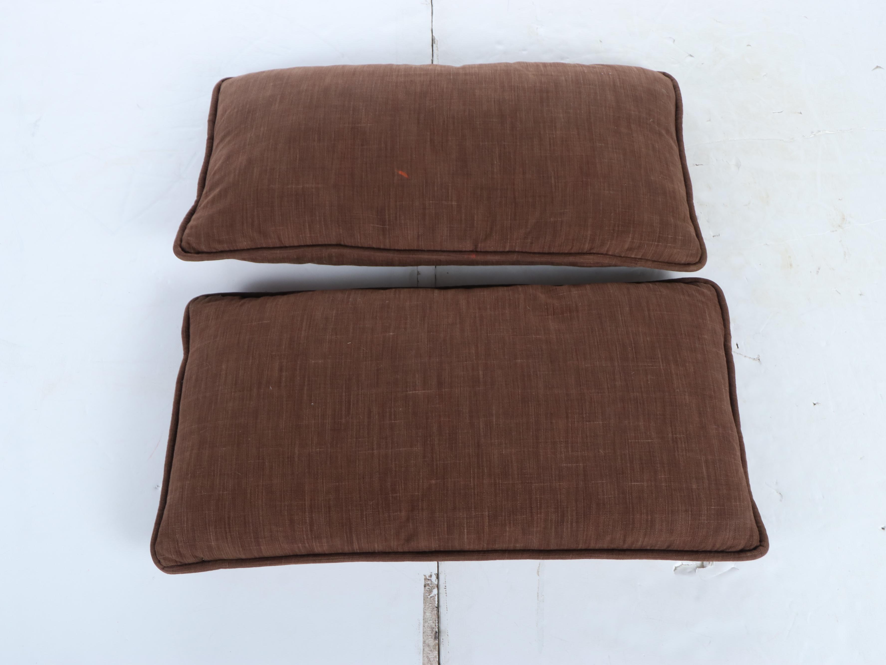 Henredon Bed Skirt with Brown Fabric Pillows and Blankets