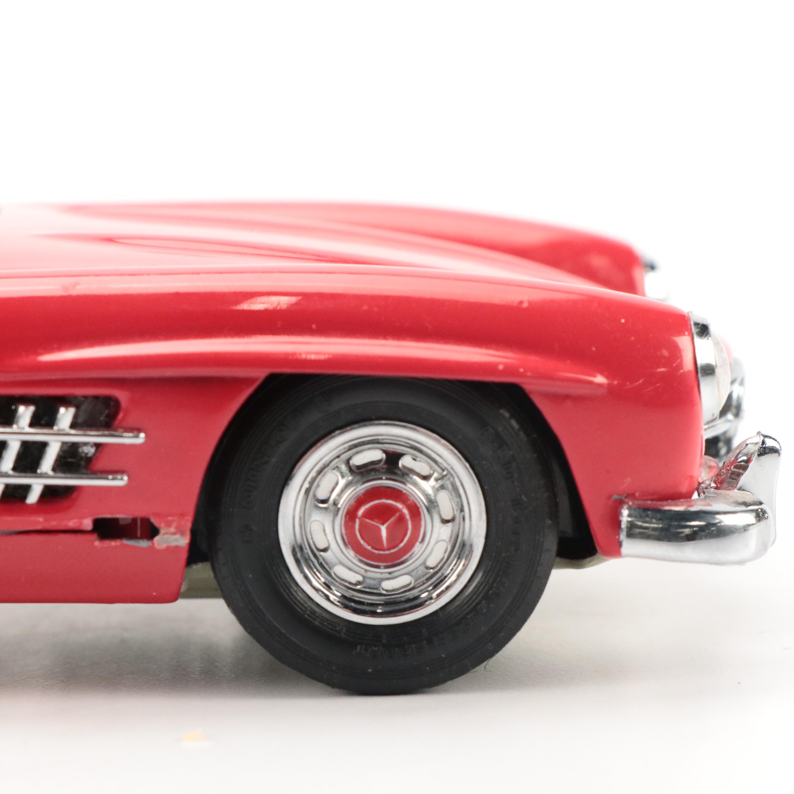 Franklin Mint "1954 Mercedes-Benz 300 SL" 1:24 Scale Model Car, 1987