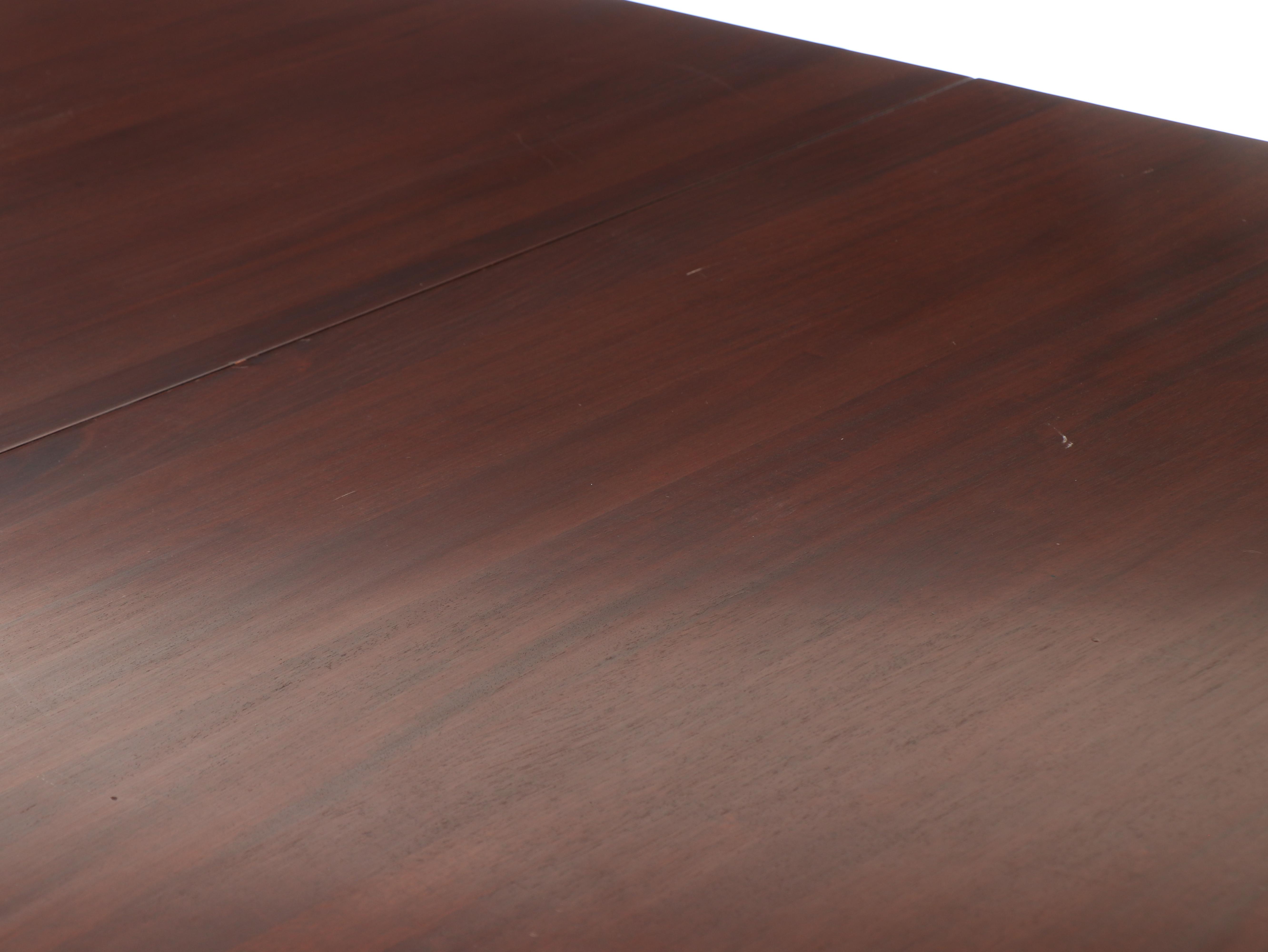 George III Style Mahogany Dining Table and Six Chairs, Late 20th Century