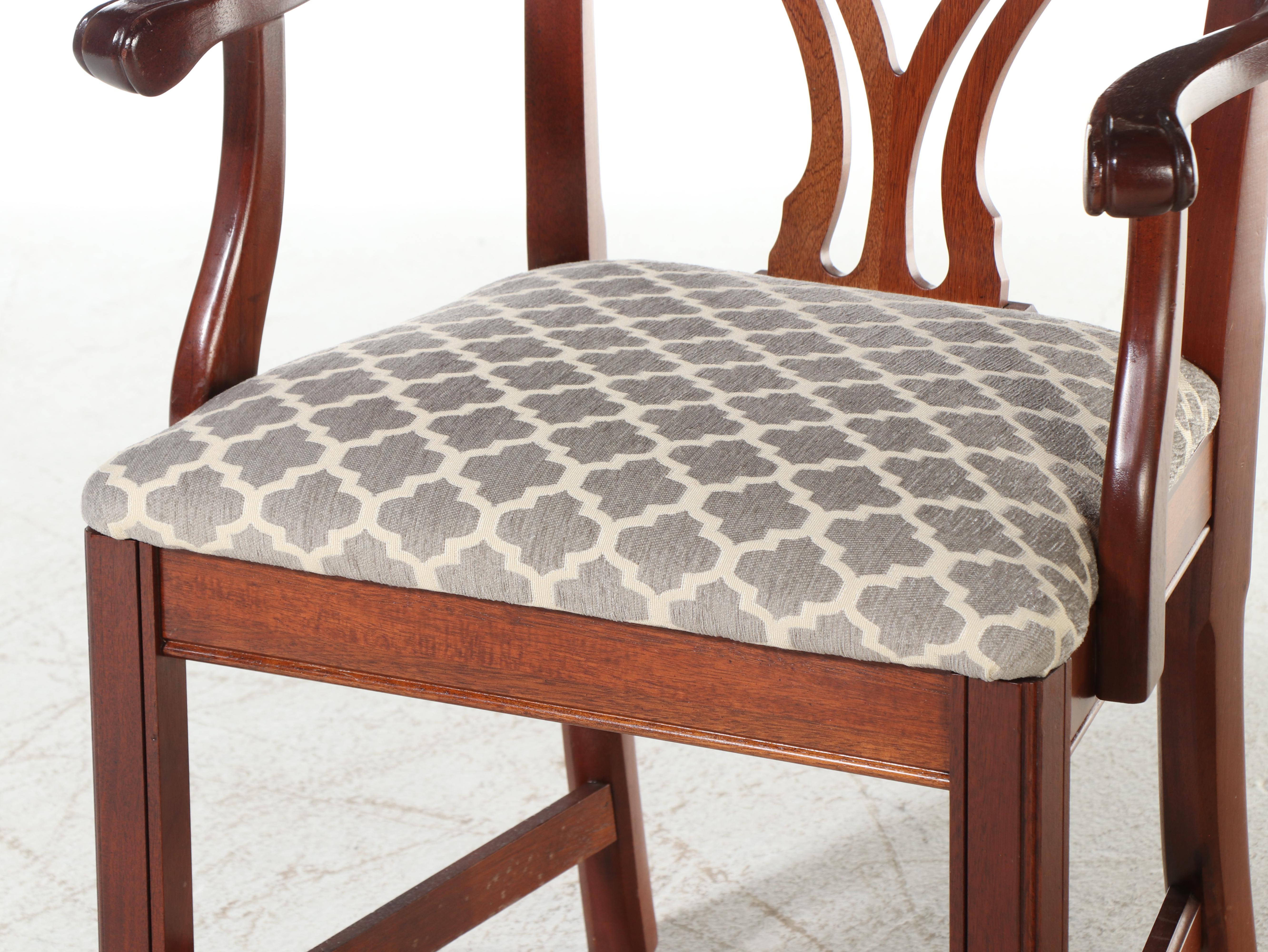 George III Style Mahogany Dining Table and Six Chairs, Late 20th Century