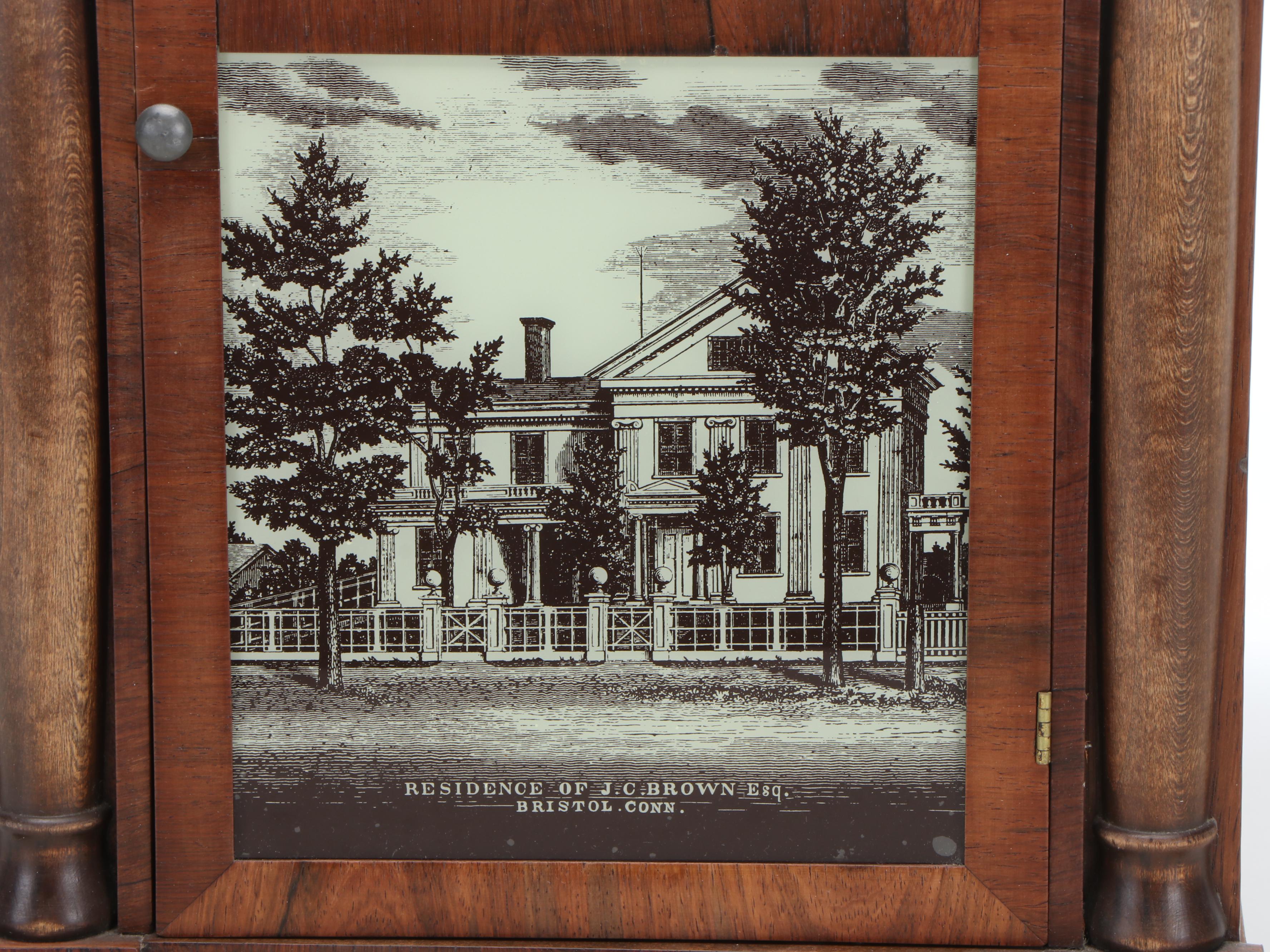 Seth Thomas Flame Mahogany Veneer Ogee Mantel Clock, Mid to Late 19th Century