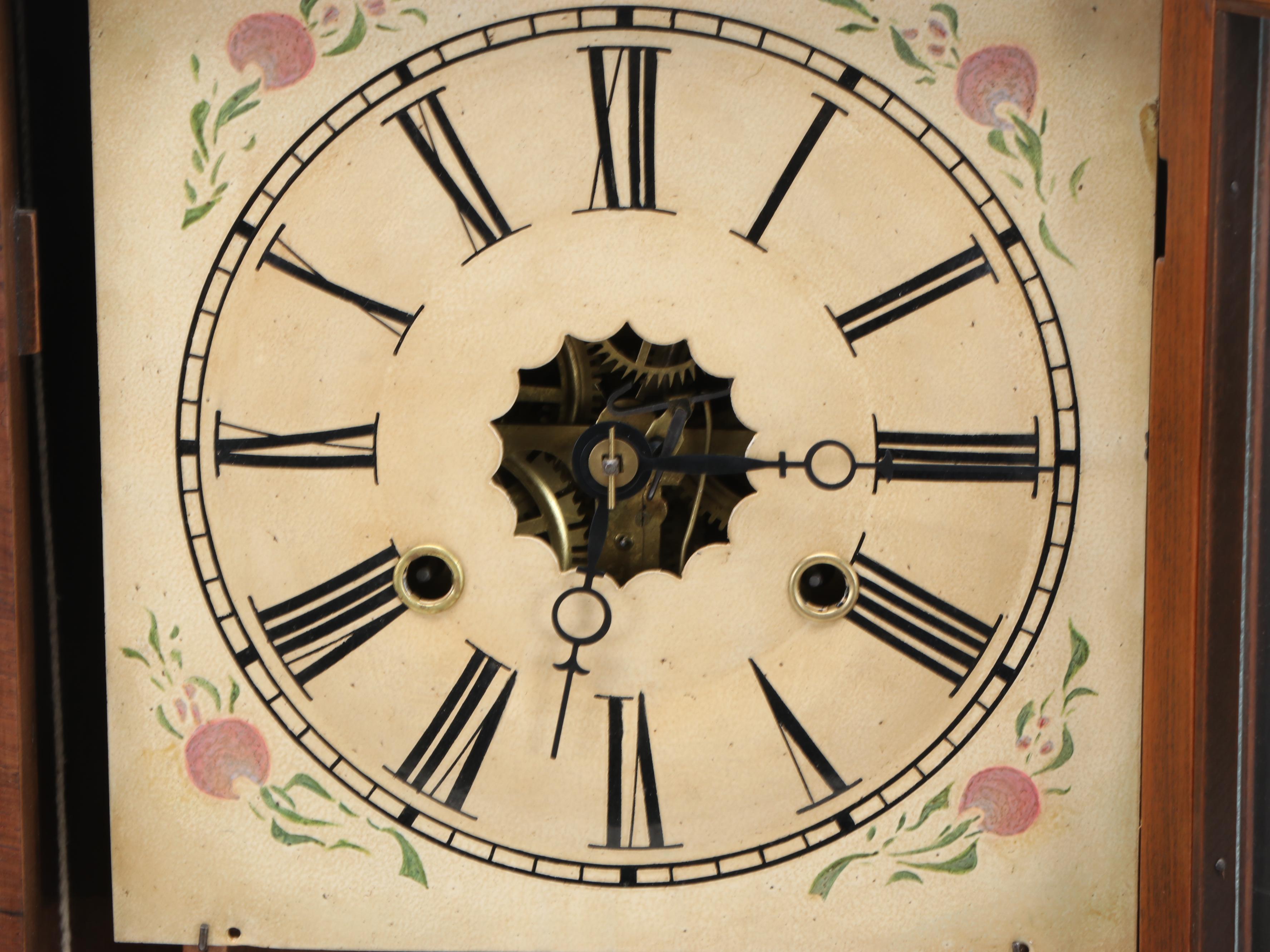 Seth Thomas Flame Mahogany Veneer Ogee Mantel Clock, Mid to Late 19th Century