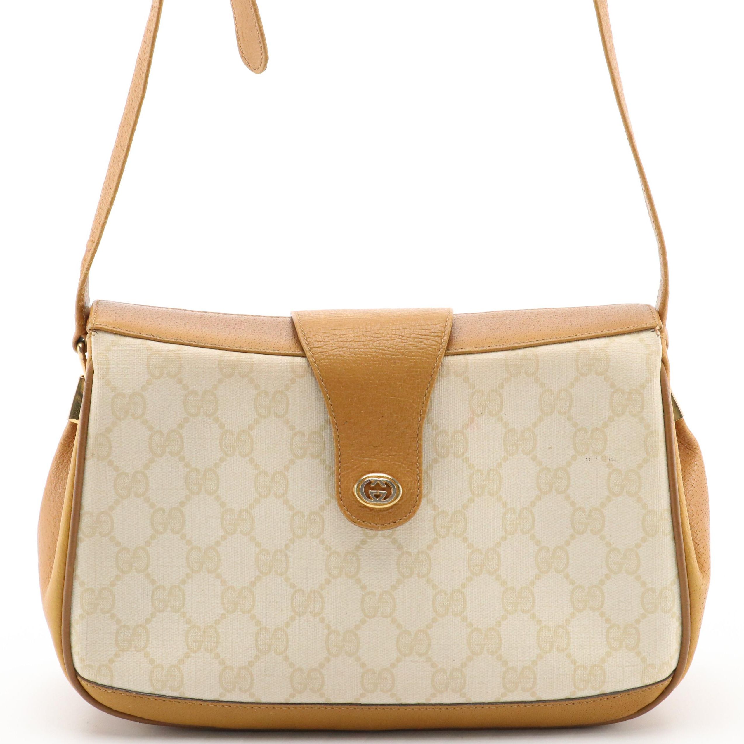 Gucci Accessory Collection Crossbody Bag in White GG Supreme Canvas