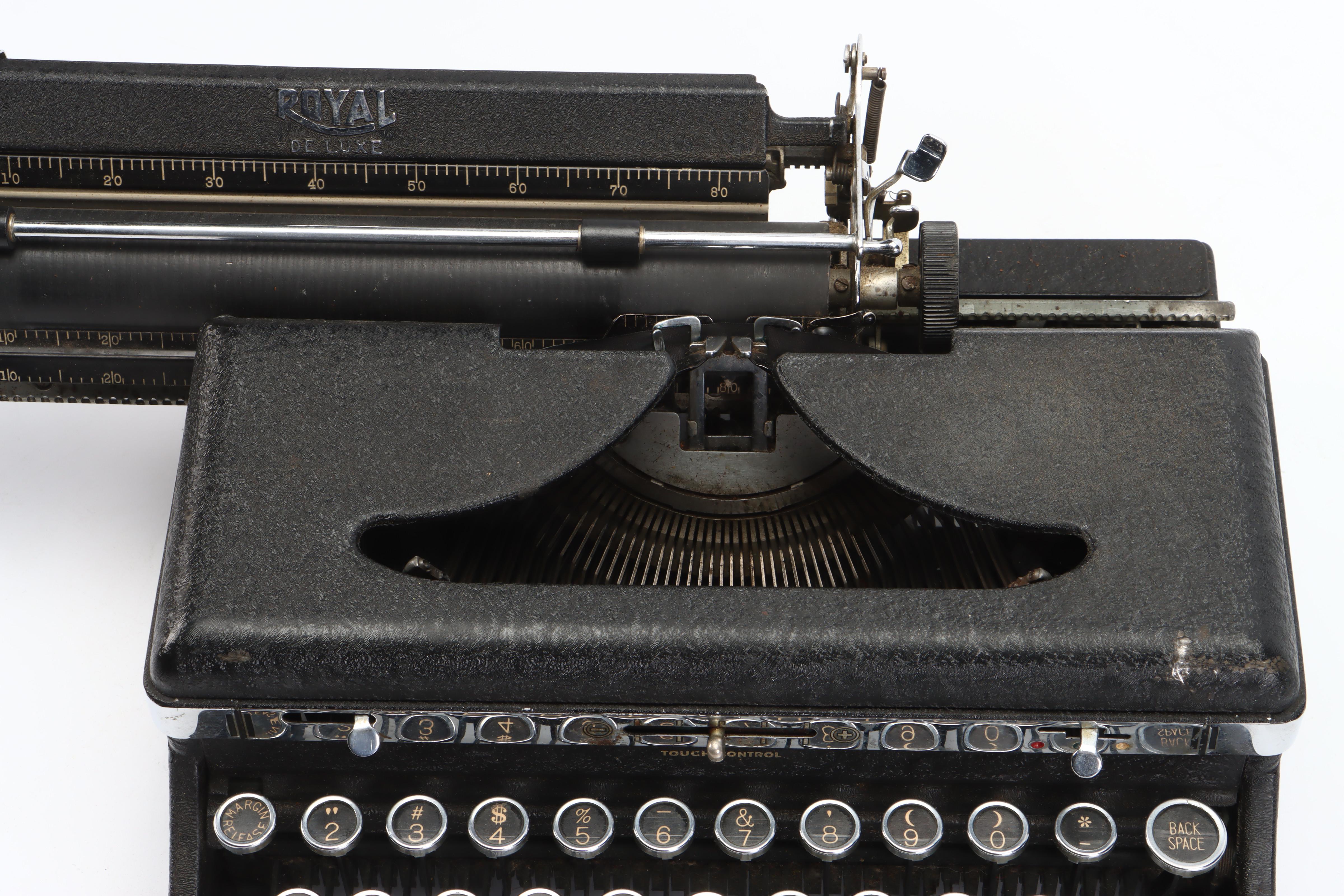 Royal De Luxe Typewriter with Leather Carrying Case, circa 1937