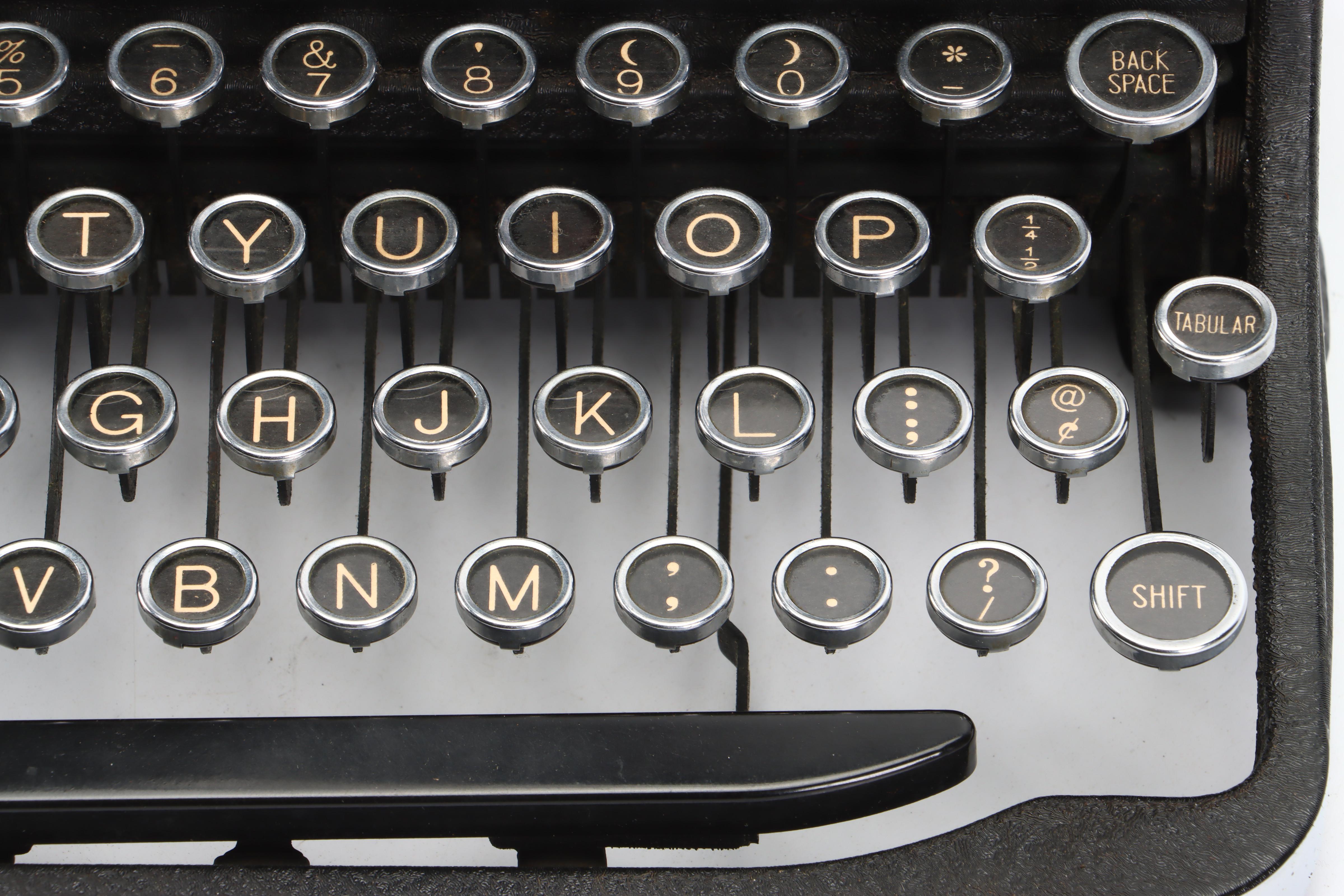 Royal De Luxe Typewriter with Leather Carrying Case, circa 1937