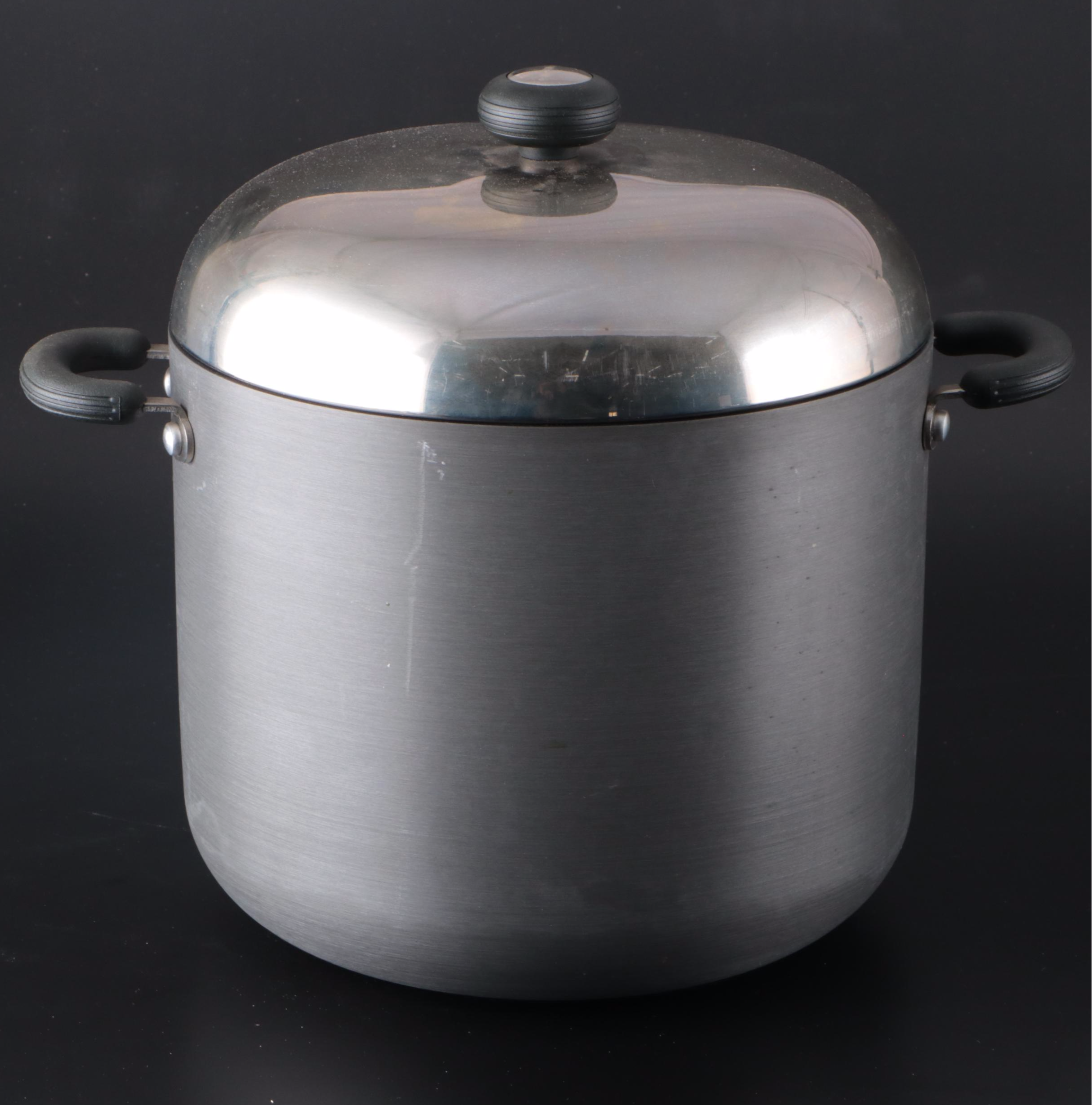 Oneida Roasting Pan with Cuisinart, Circulon, and Other Pots Including Non-Stick