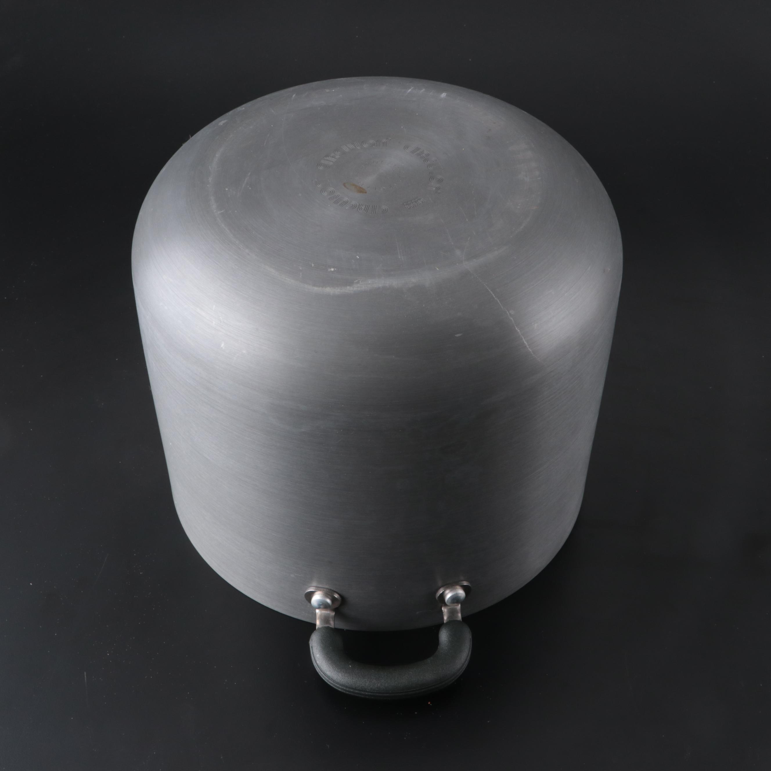 Oneida Roasting Pan with Cuisinart, Circulon, and Other Pots Including Non-Stick