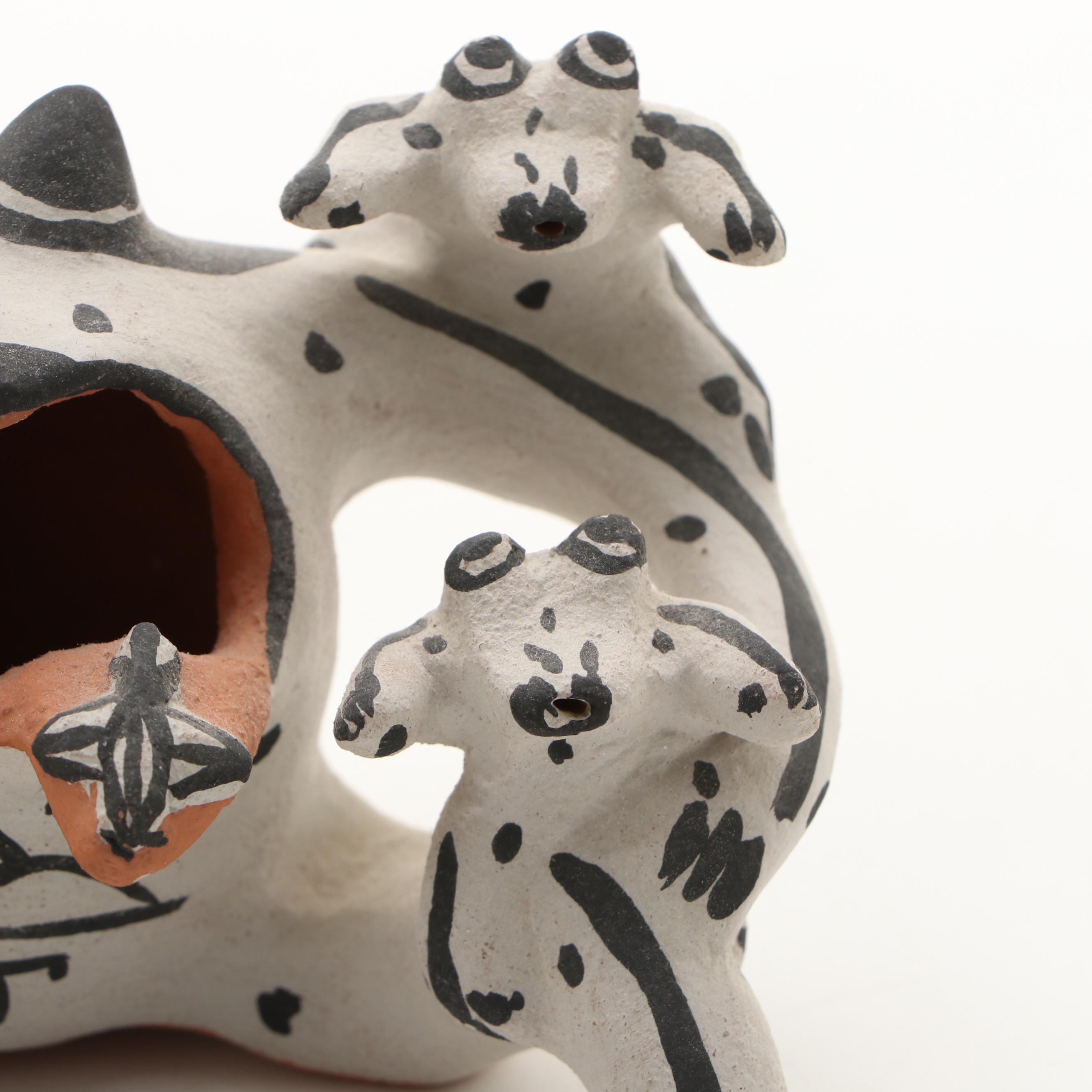 Martha Arquero Cochiti Pueblo Pottery Frog Storyteller