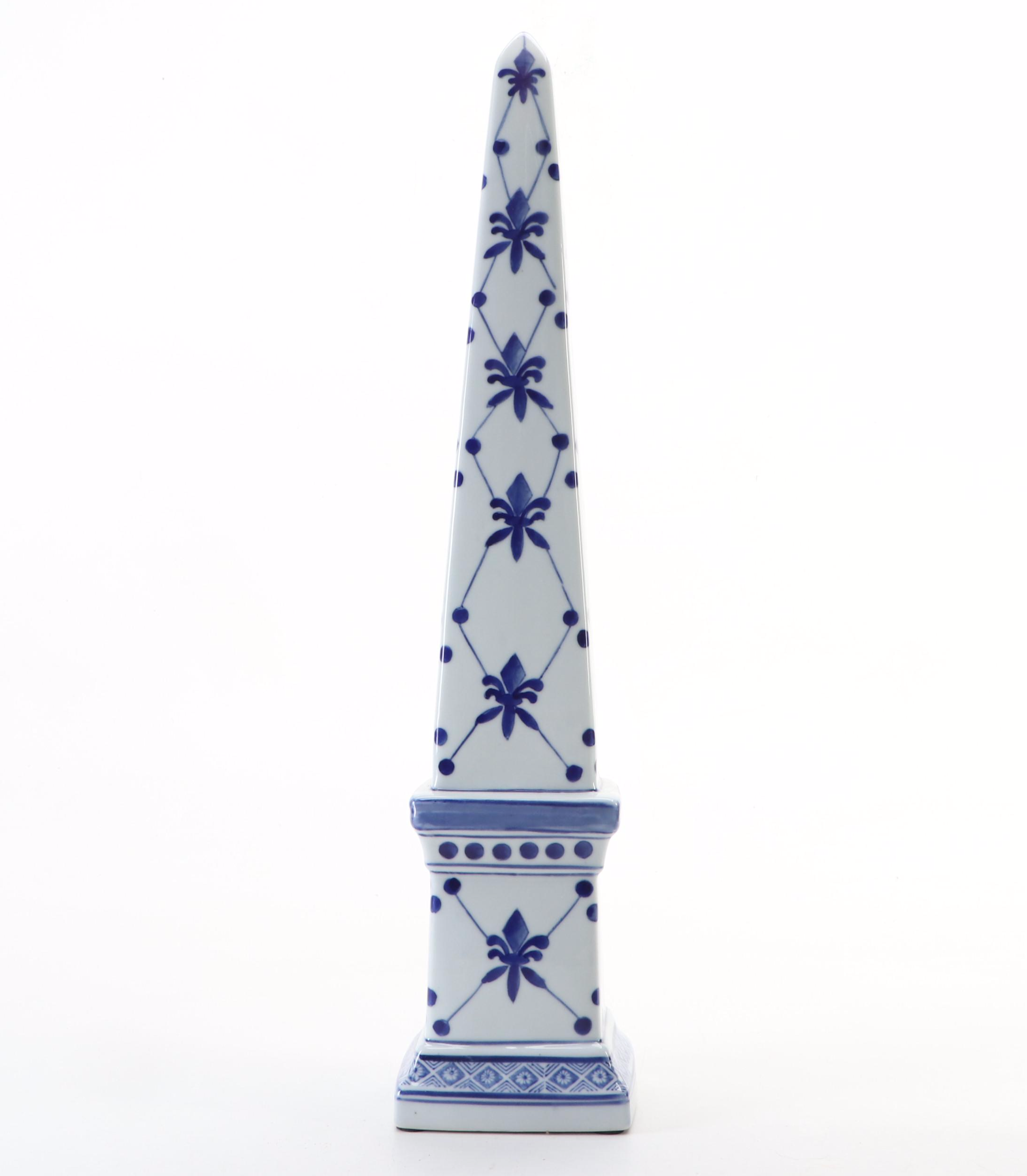 Chinese Blue and White Hanging Bird Feeder with Decorative Obelisk