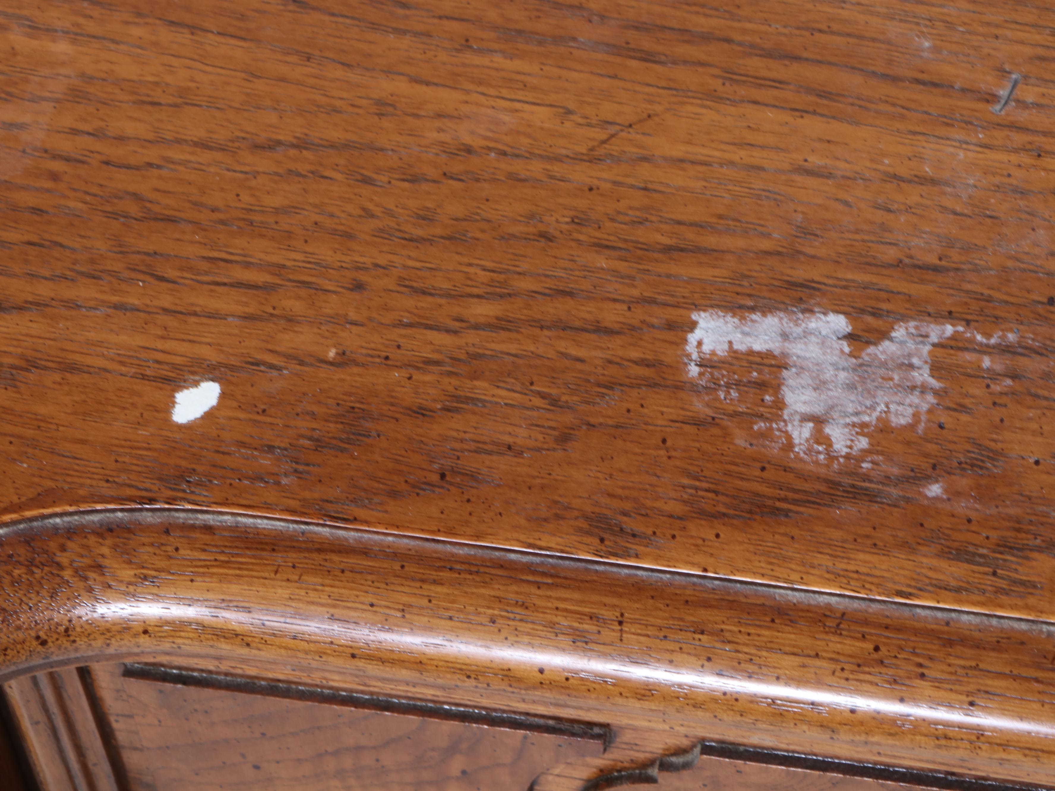 Thomasville Mediterranean Style Dresser with Mirror