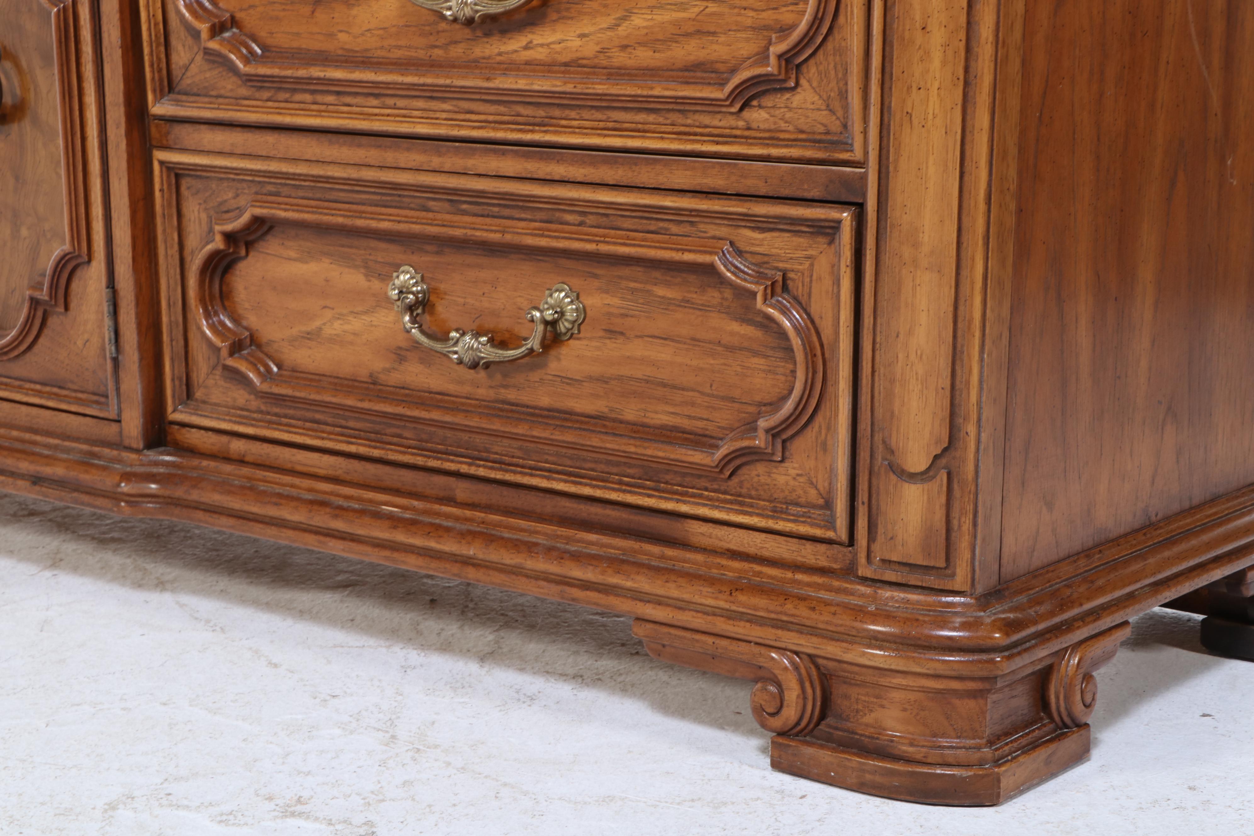 Thomasville Mediterranean Style Dresser with Mirror