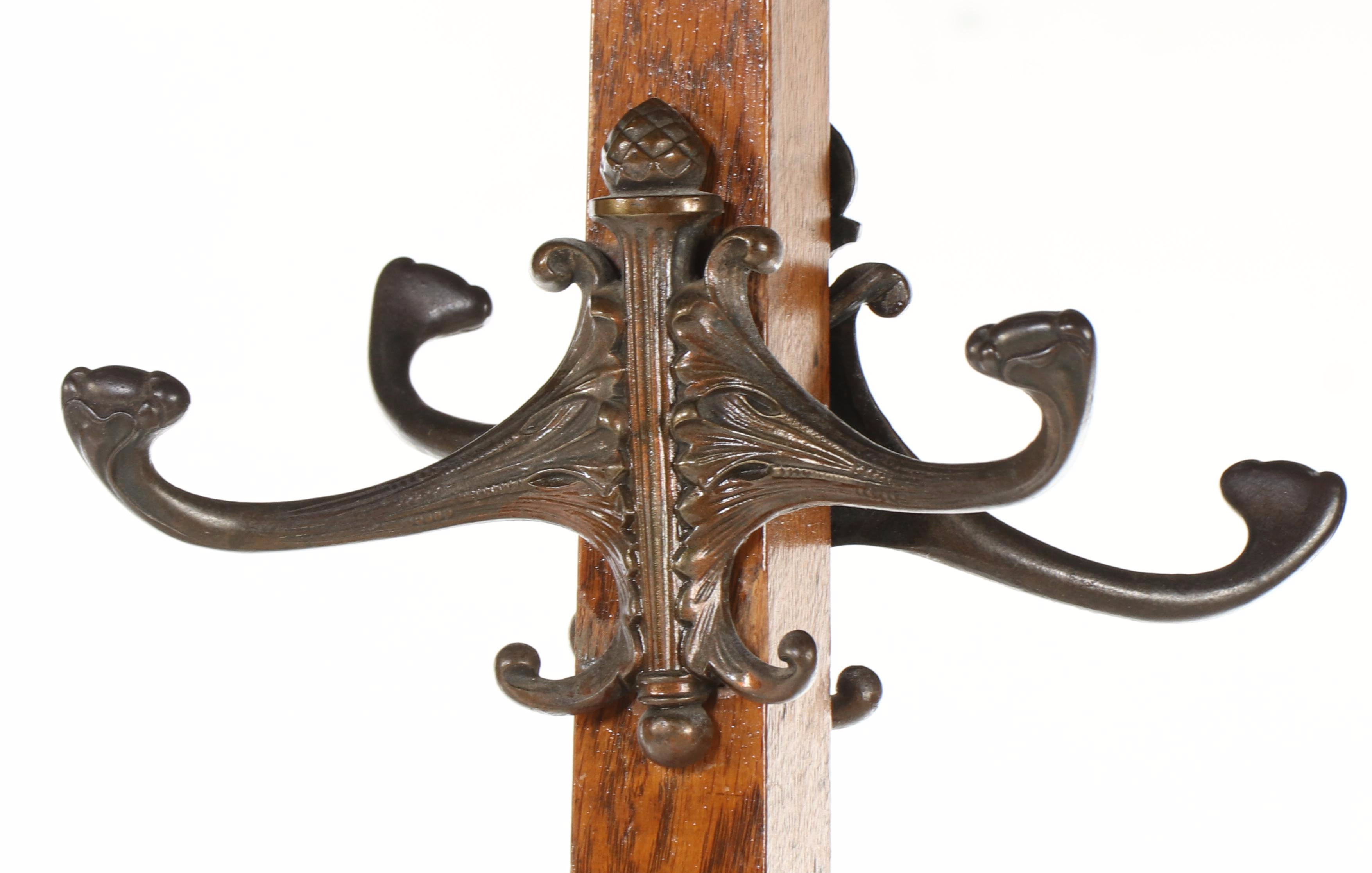 American Quartersawn Oak Cross-Base Hall Tree, Early 20th Century