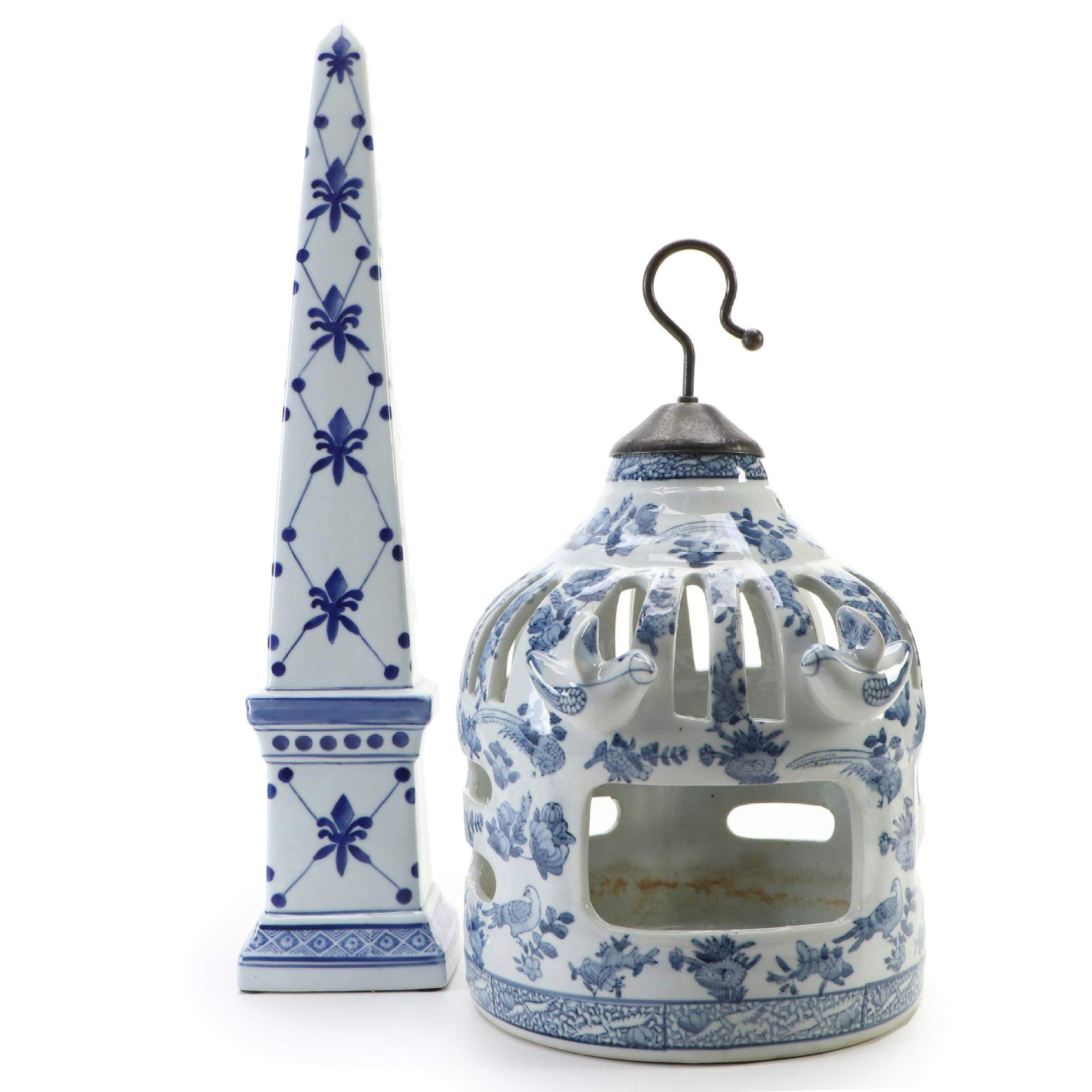 Chinese Blue and White Hanging Bird Feeder with Decorative Obelisk