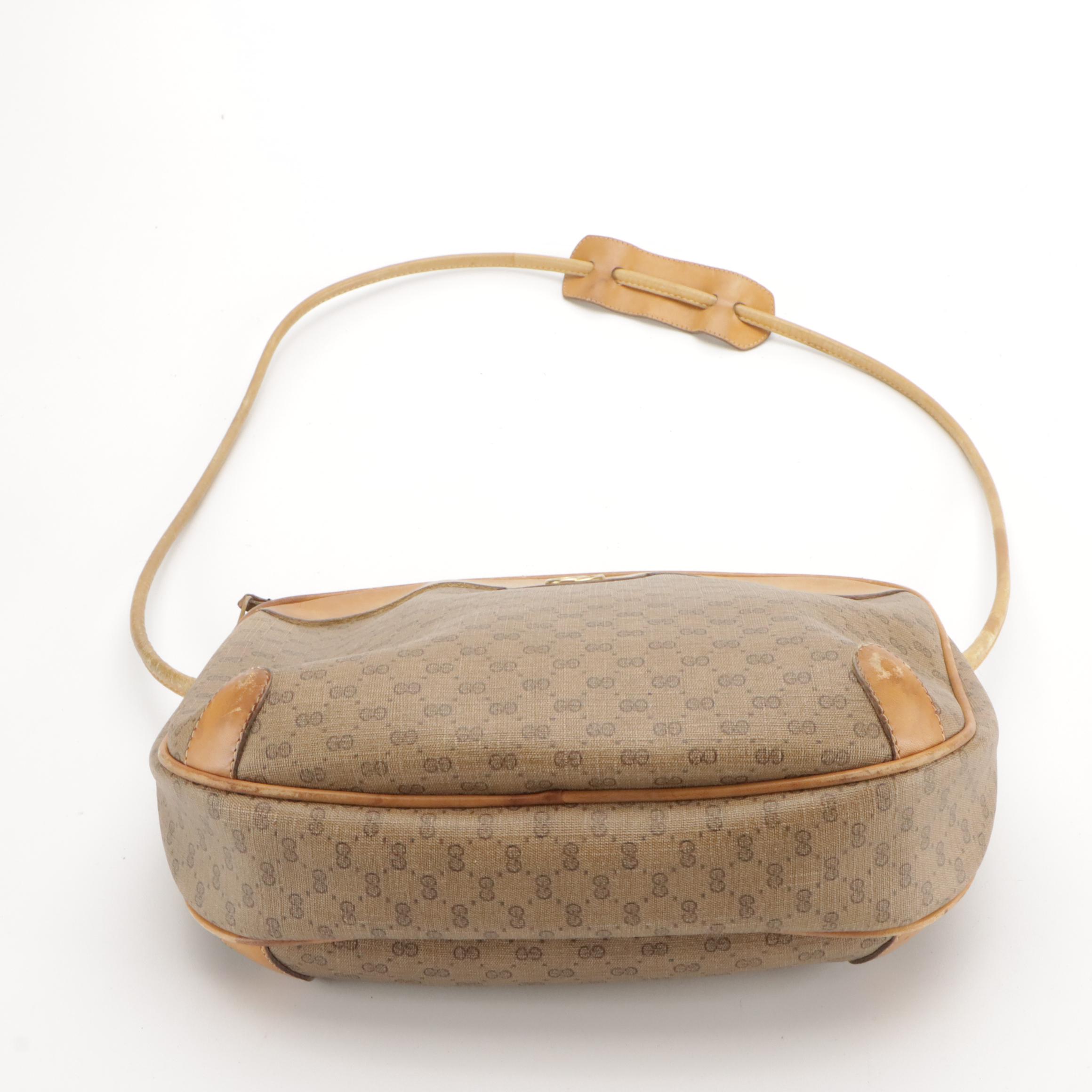 Gucci Zippered Crossbody Bag in Micro GG Supreme Canvas and Leather Trim