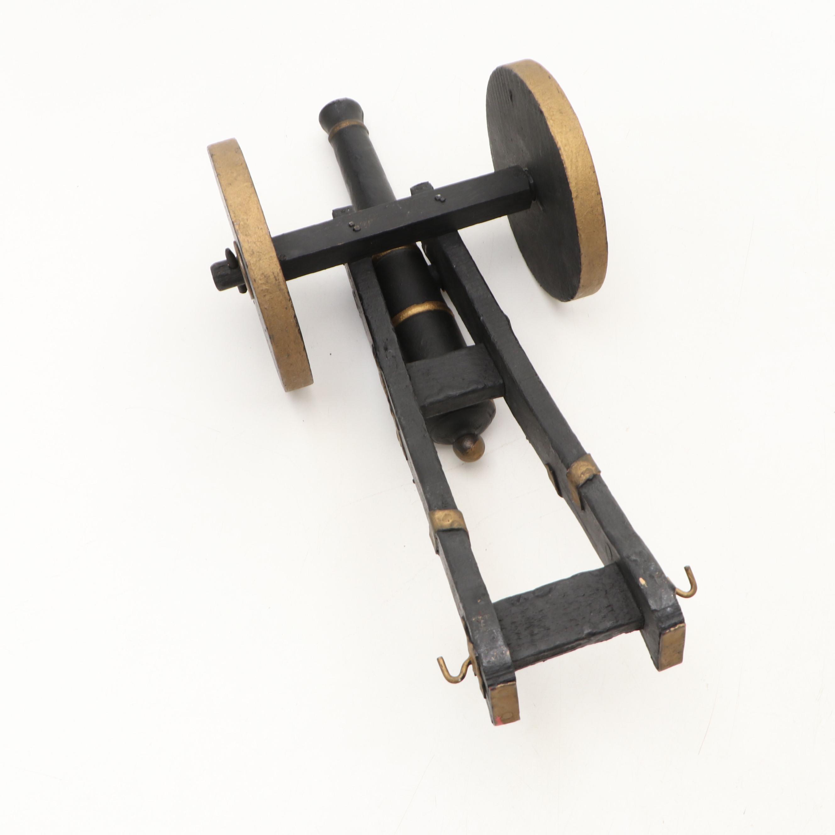 Virginia Metalcrafters Brass Hessian Soldier Bookends with Cannon and Lock