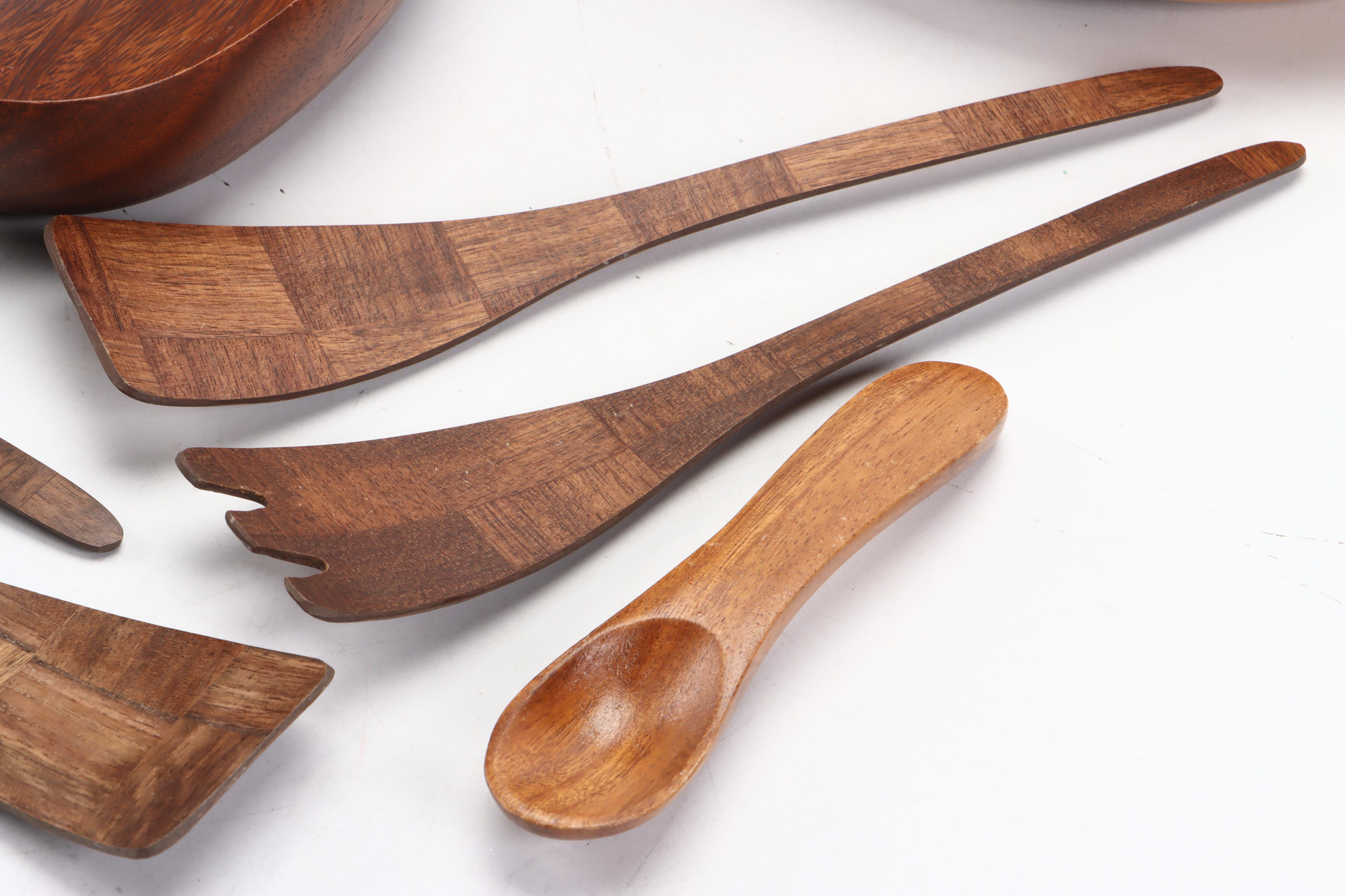 Munising Footed Bowl with Other Wooden Serving Pieces, Mid to Late 20th Century