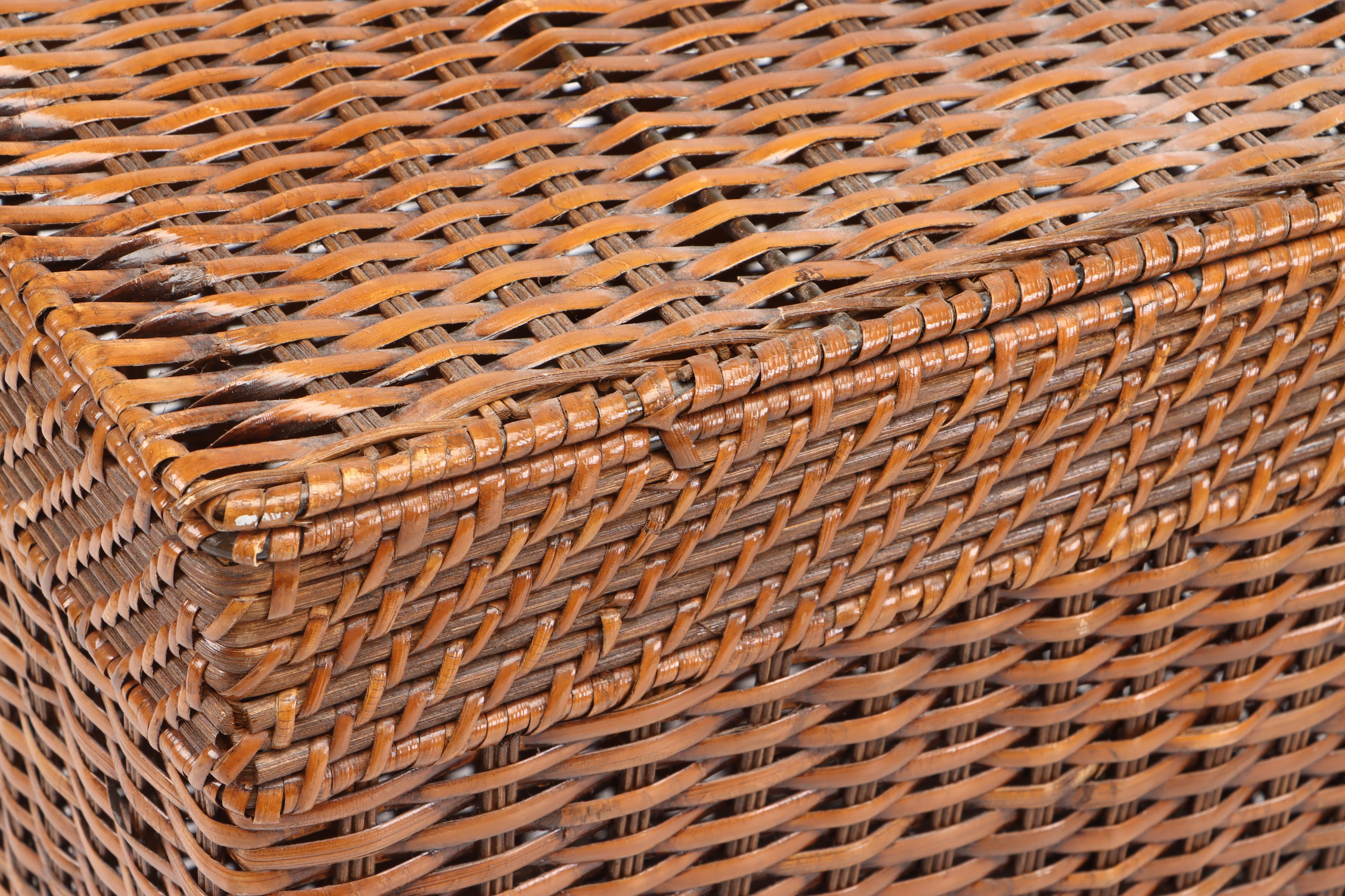 Wicker Metal Footed Magazine Stand and Storage Basket