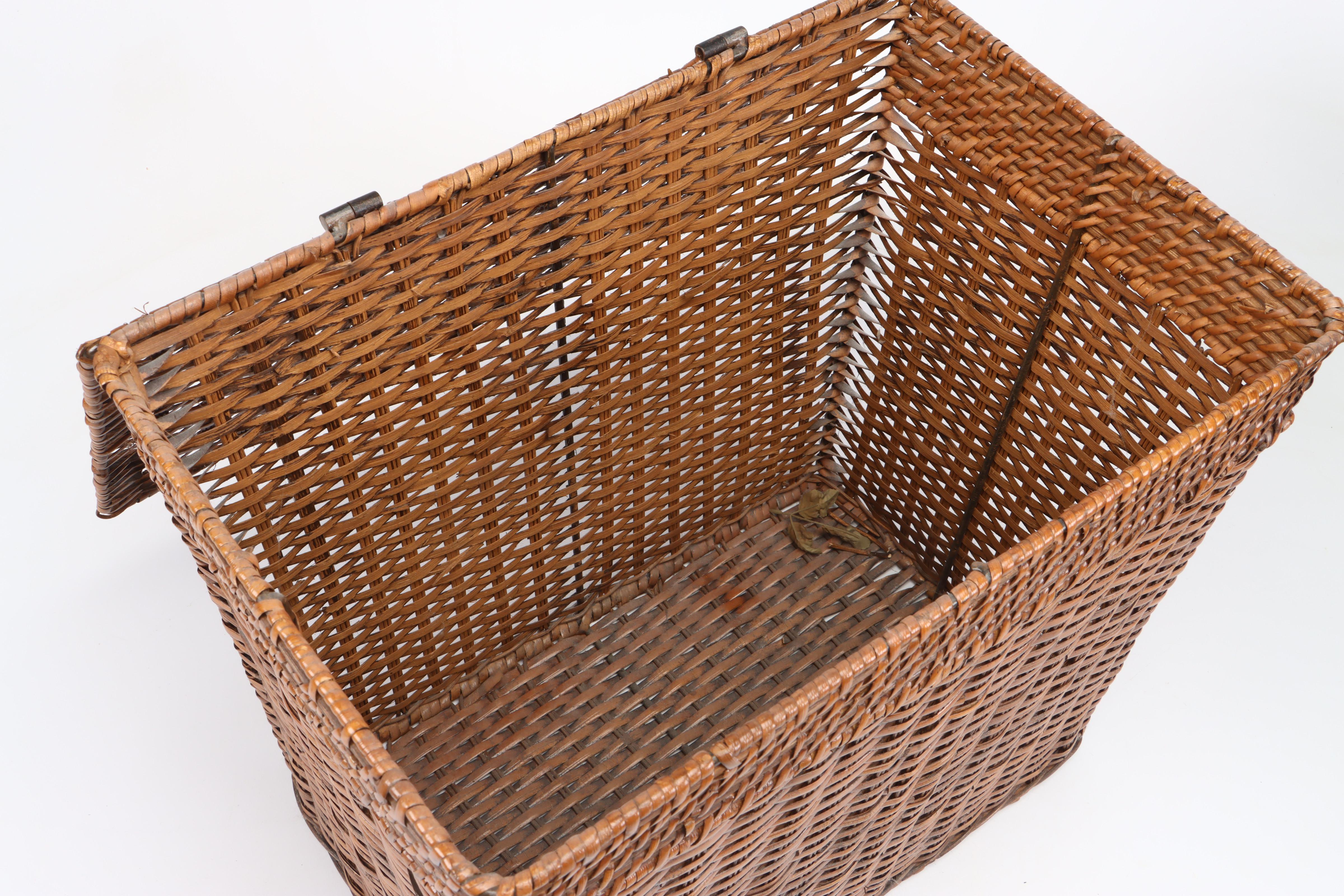 Wicker Metal Footed Magazine Stand and Storage Basket