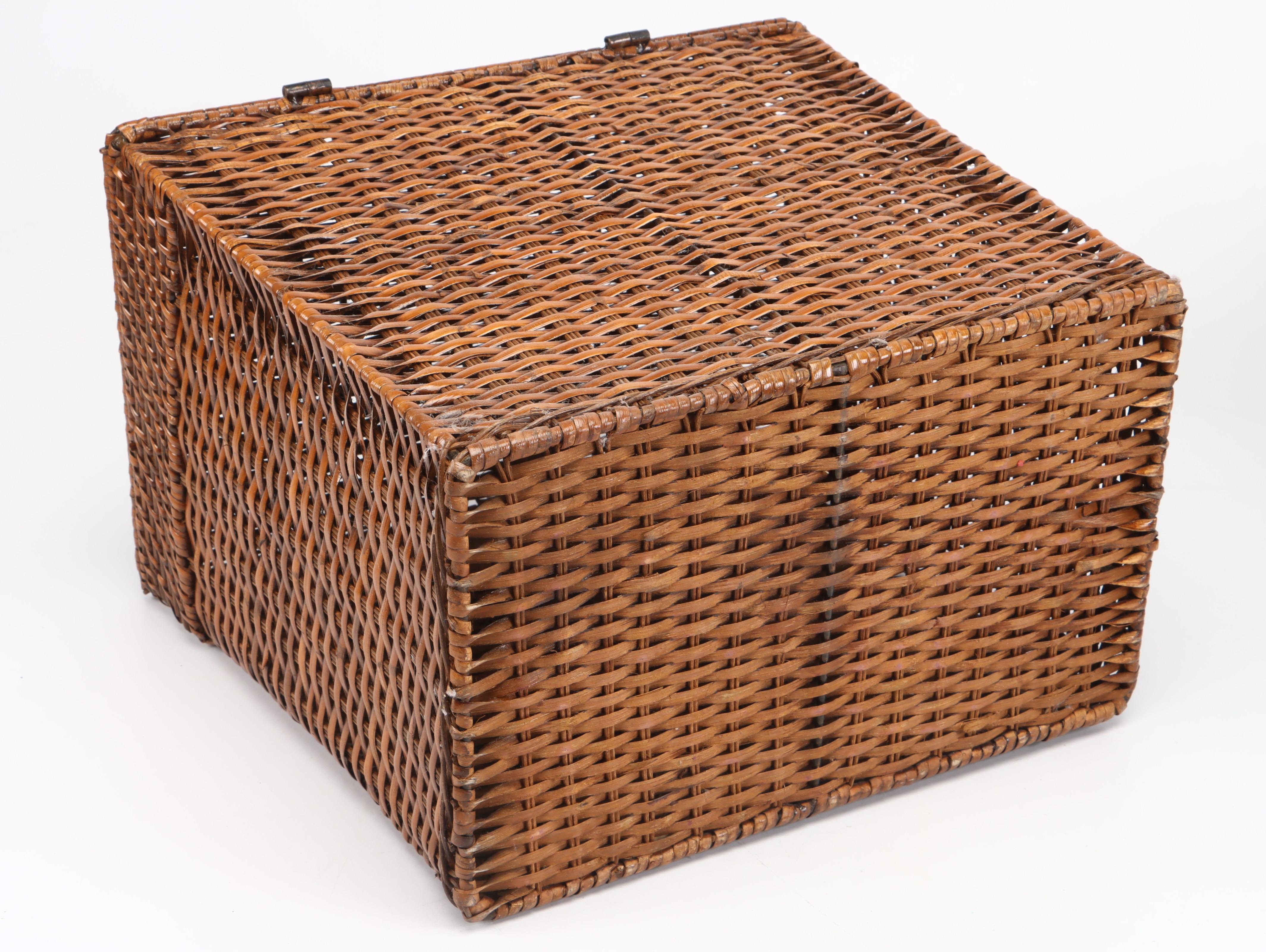 Wicker Metal Footed Magazine Stand and Storage Basket