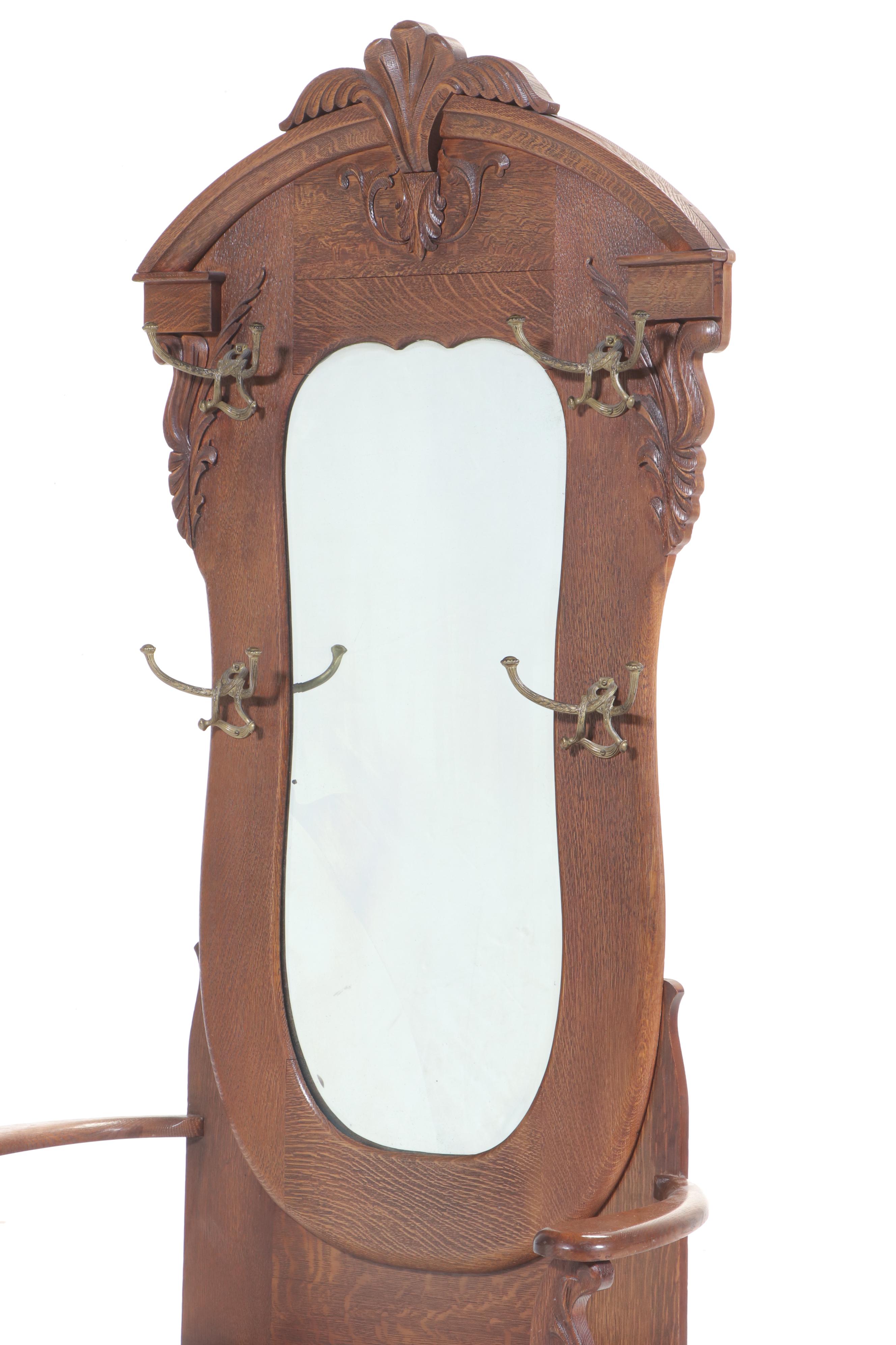 Late Victorian Carved and Quartersawn Oak Hall Seat, Circa 1900