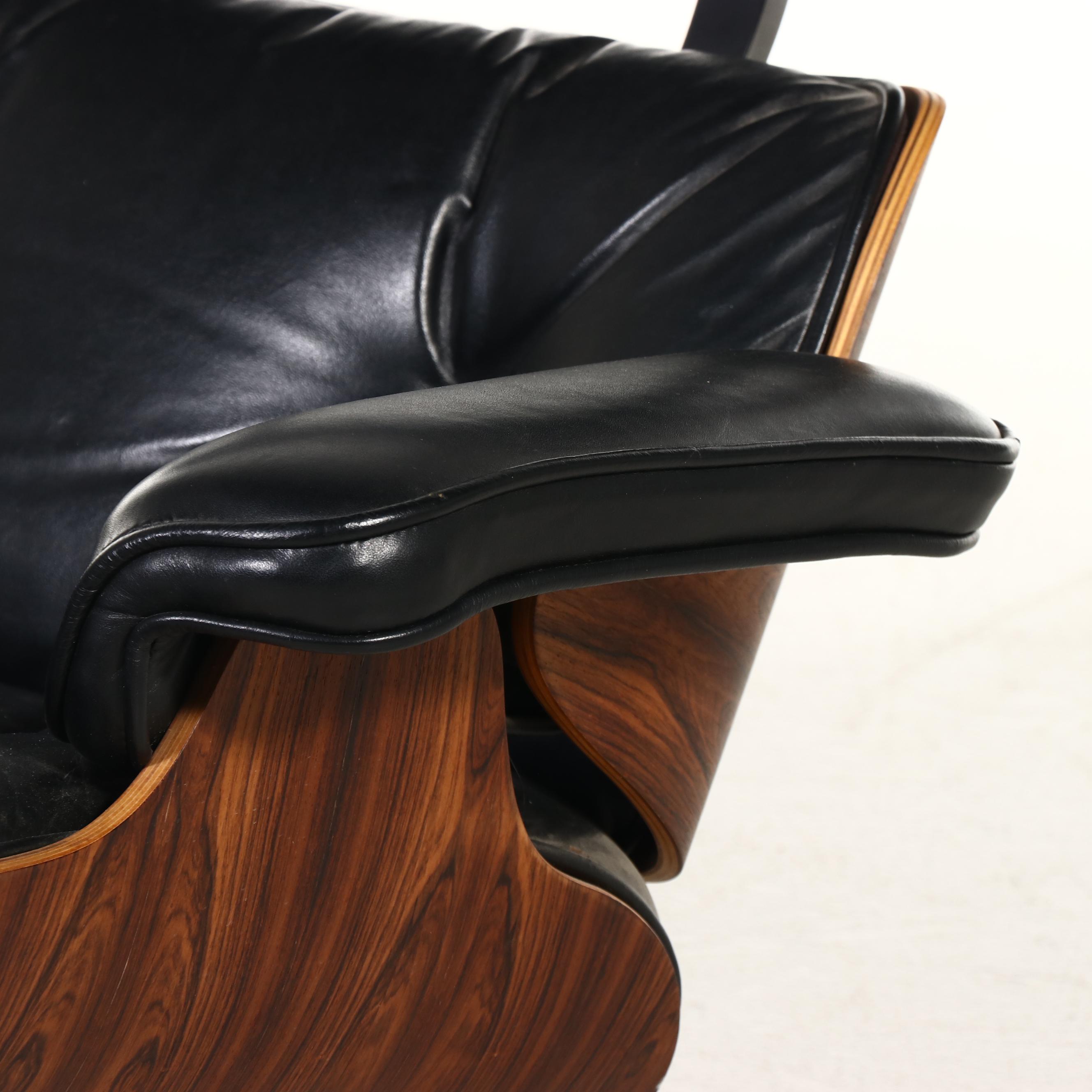 Two Charles and Ray Eames for Herman Miller Rosewood Lounge Chairs and Ottoman