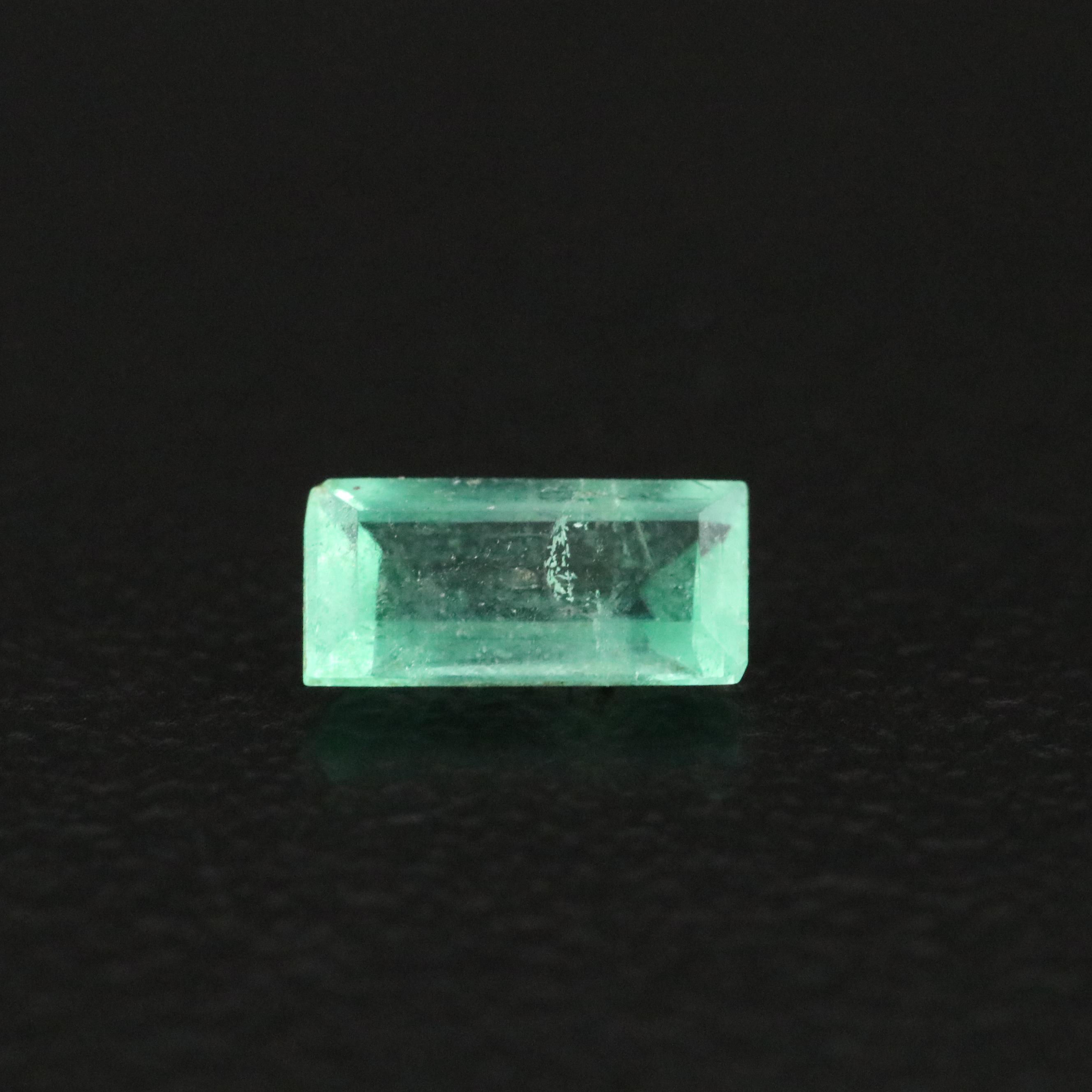 Loose 0.33 CT Emerald