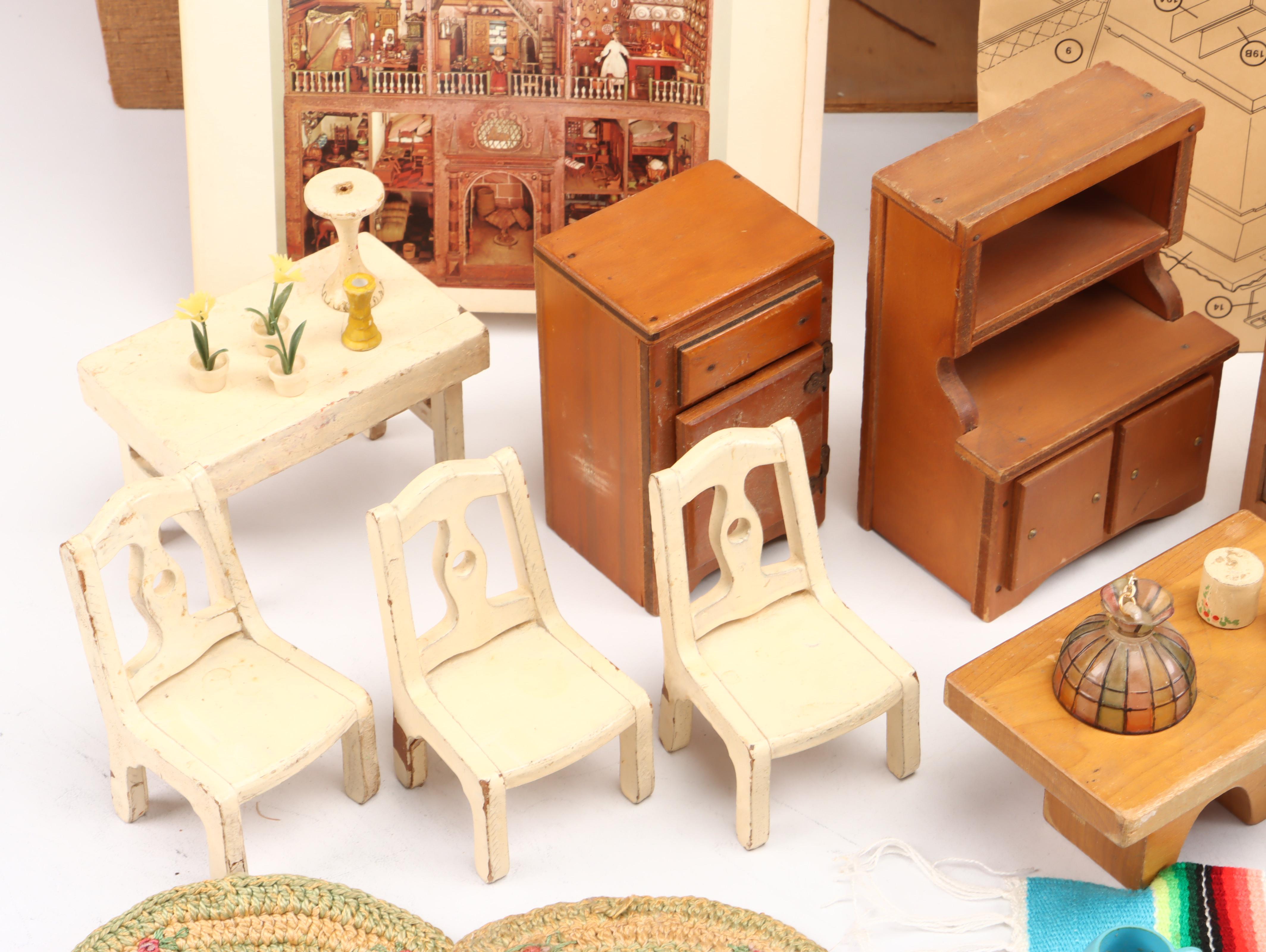 Skilcraft Victorian Wooden Dollhouse with Accessories and Dollhouse History Book