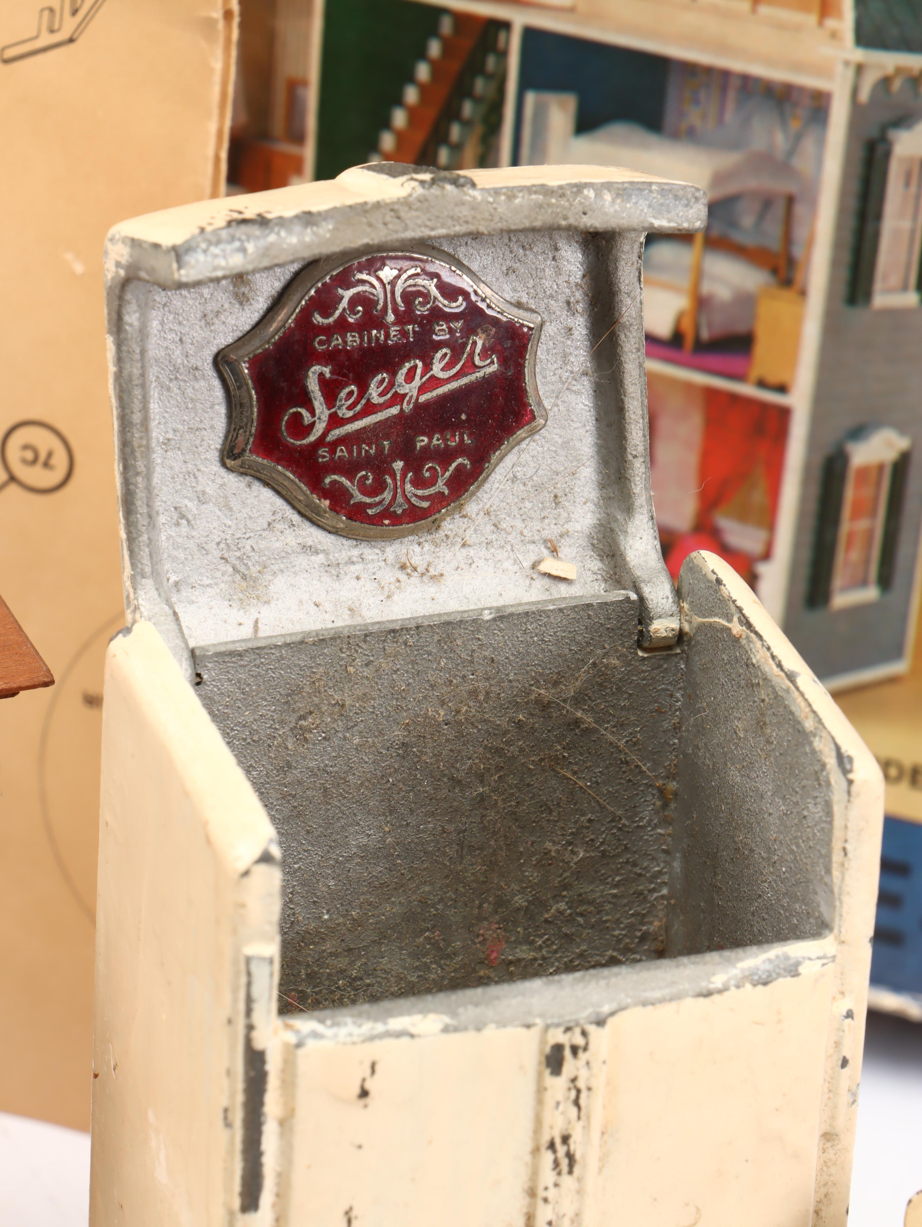 Skilcraft Victorian Wooden Dollhouse with Accessories and Dollhouse History Book