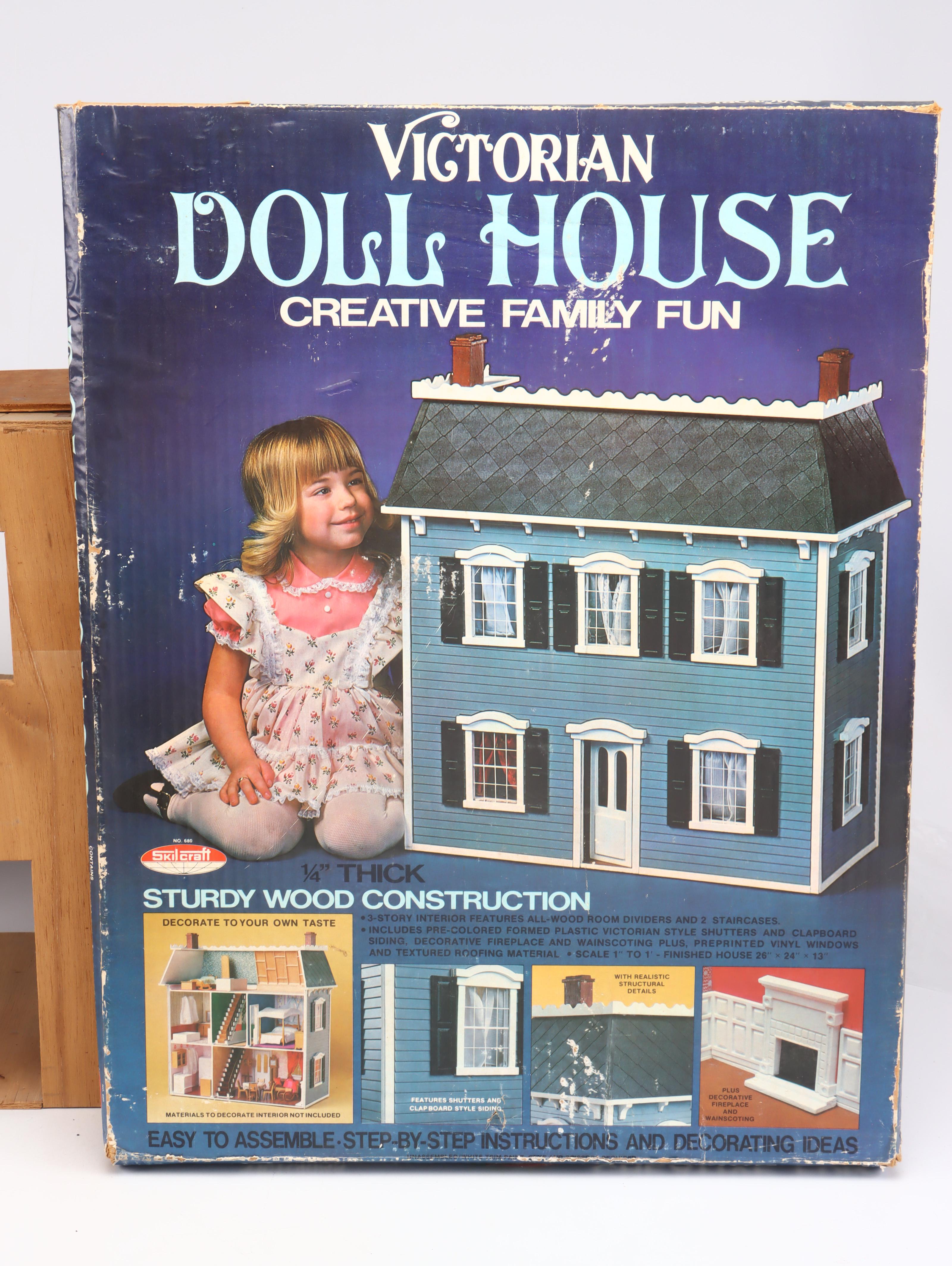 Skilcraft Victorian Wooden Dollhouse with Accessories and Dollhouse History Book
