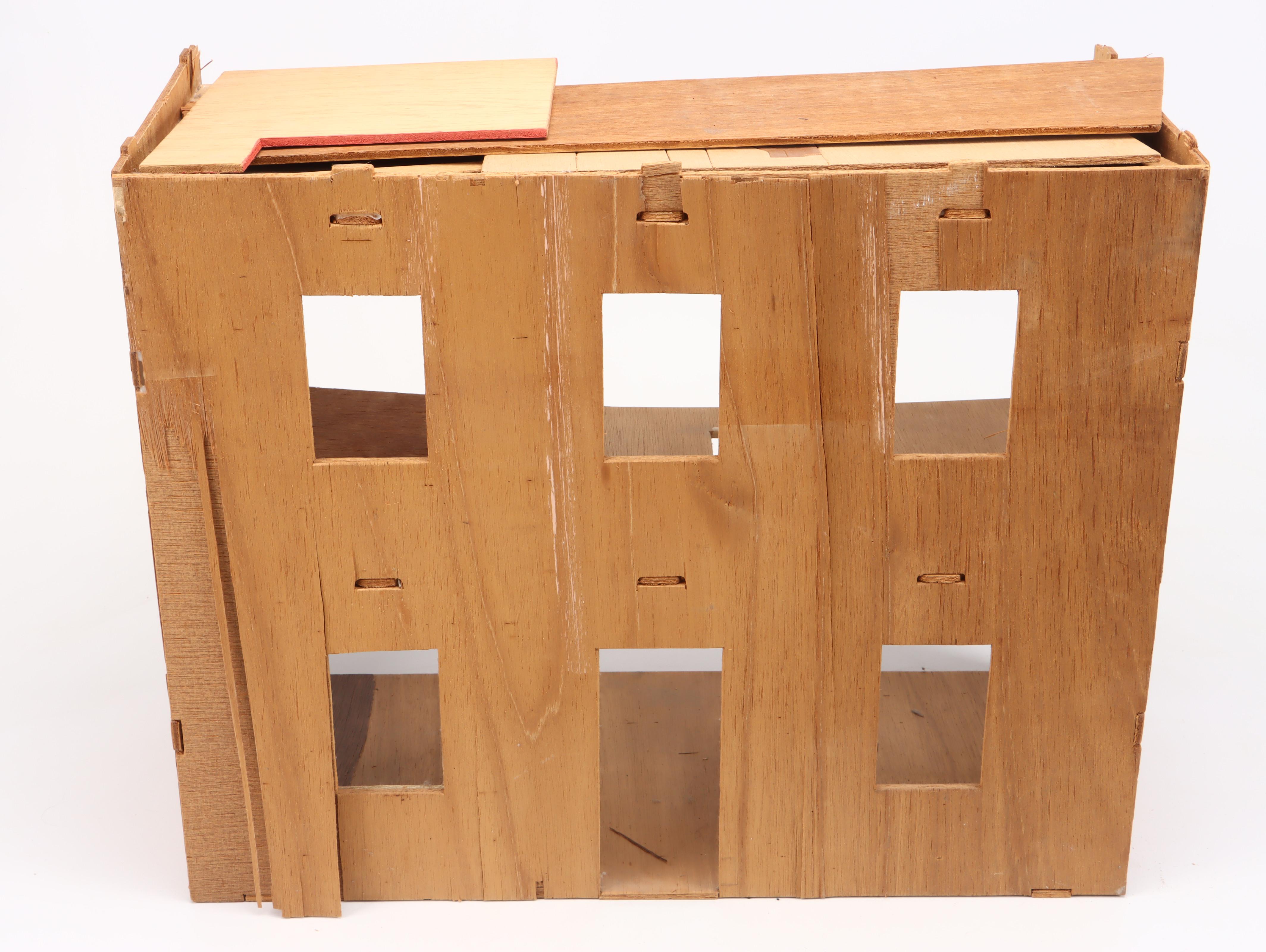 Skilcraft Victorian Wooden Dollhouse with Accessories and Dollhouse History Book