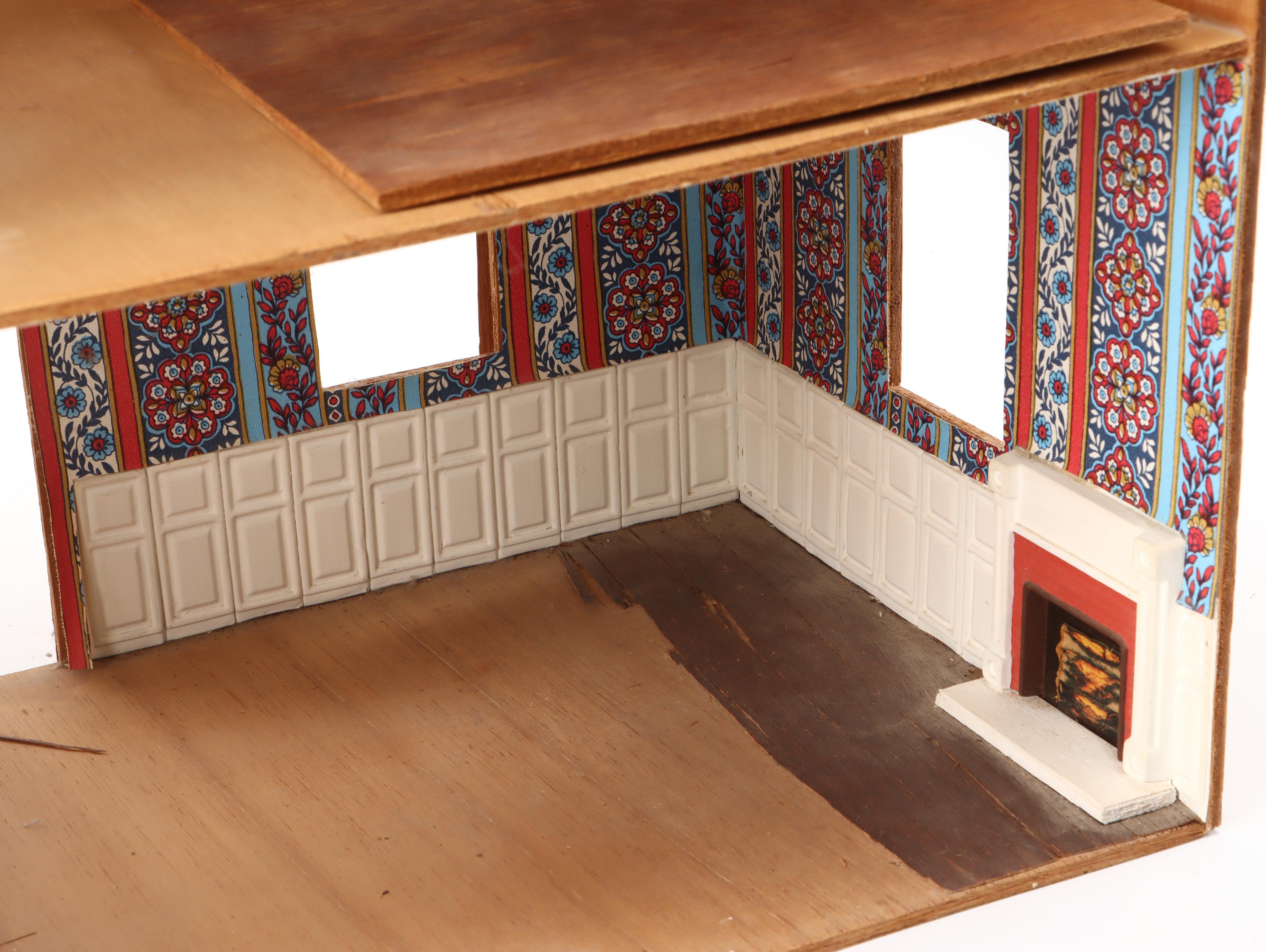 Skilcraft Victorian Wooden Dollhouse with Accessories and Dollhouse History Book