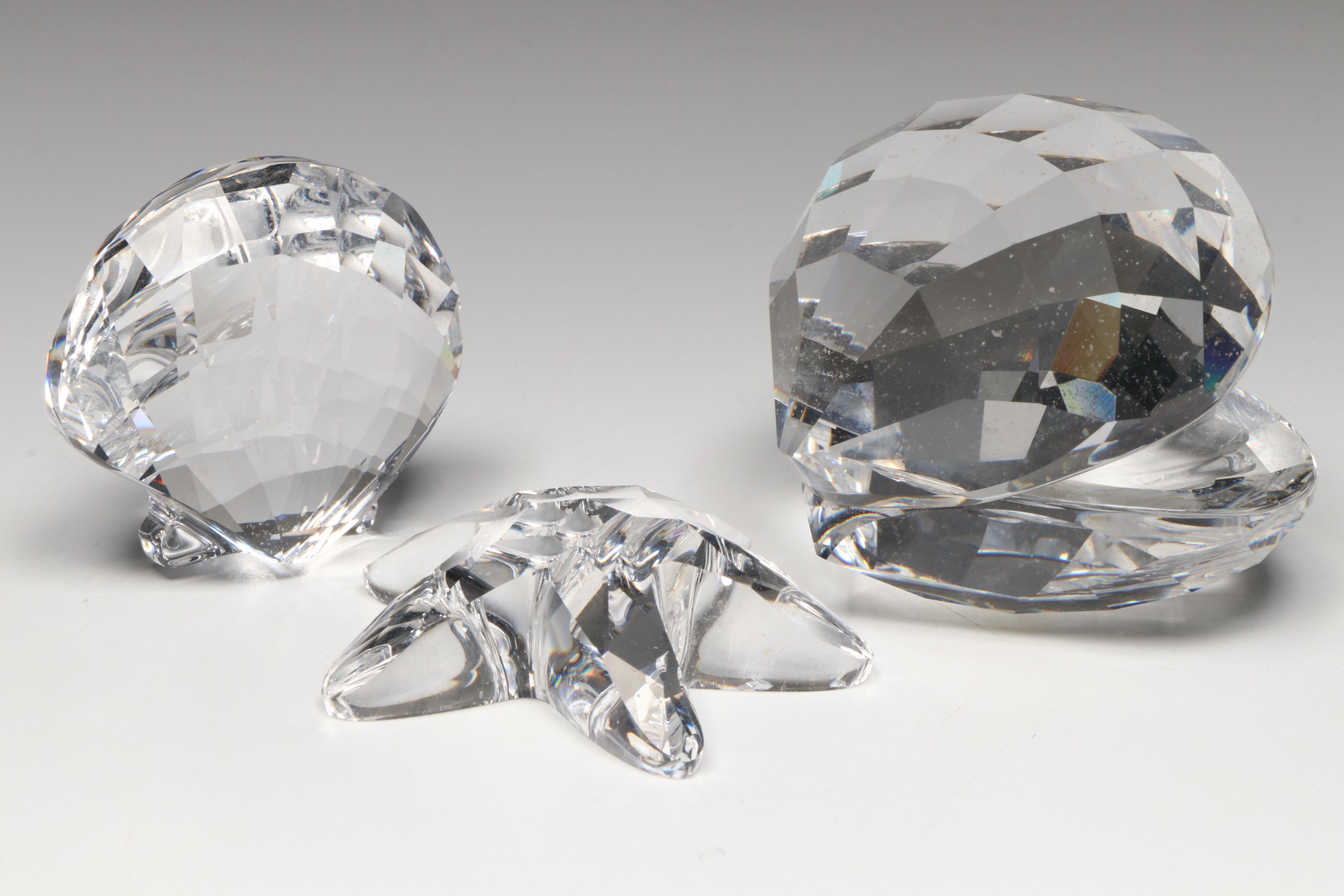 Swarovski Crystal "Siamese Fighting Fish" with Other Figurines