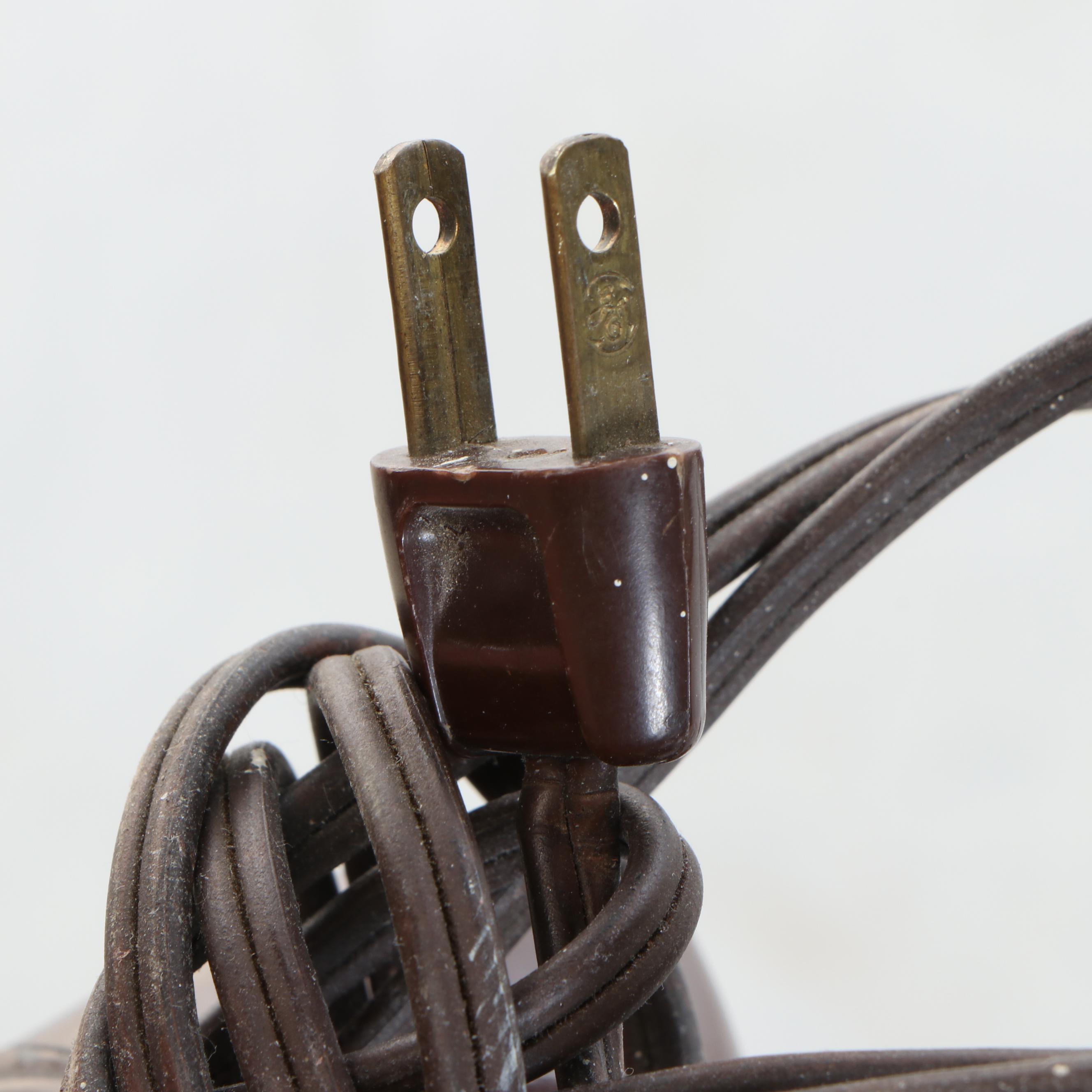 Art Specialty Co. "Flexo" Streamlined Industrial Style Desk Lamp, Mid-20th C.