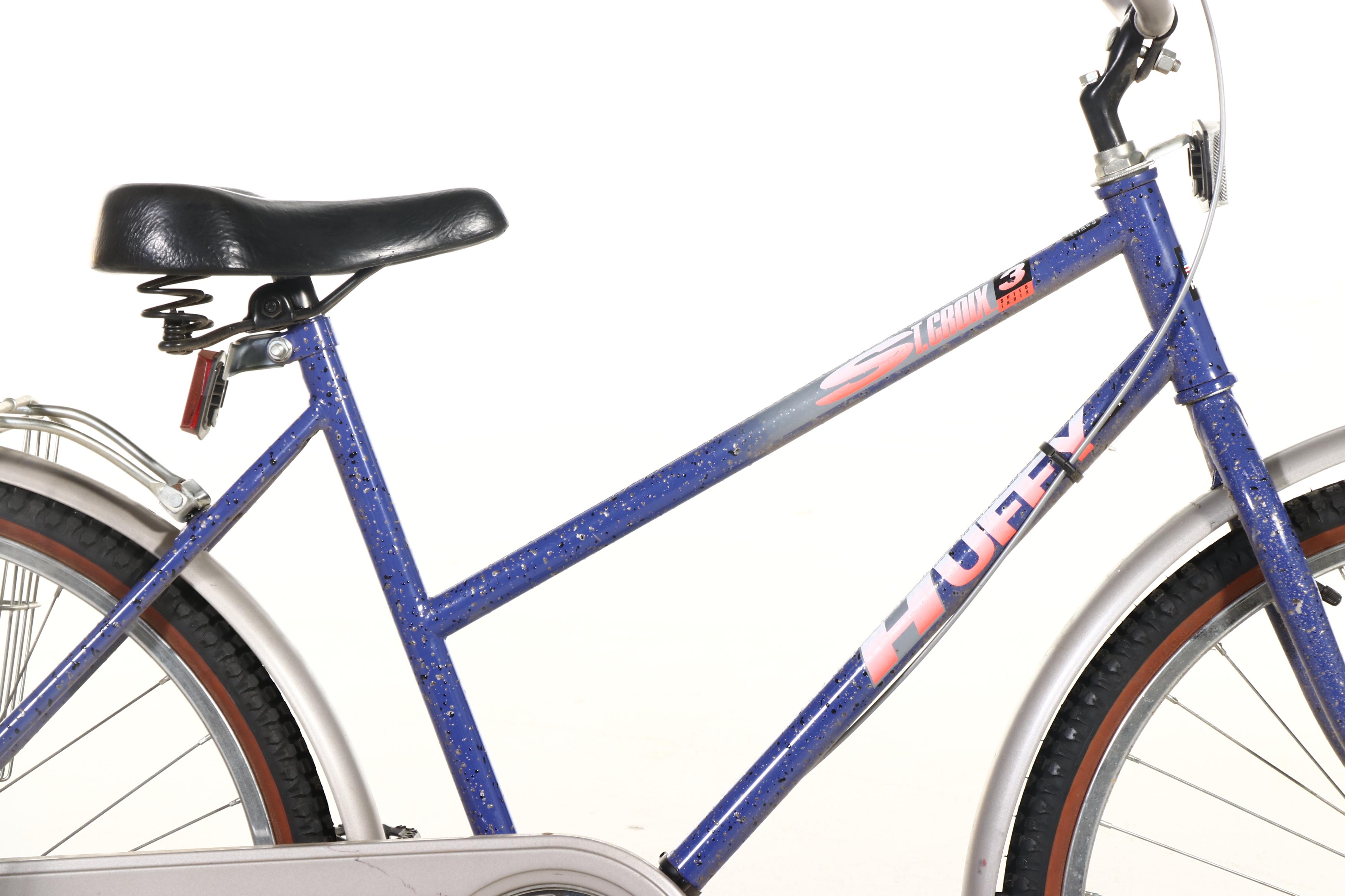 Huffy St. Croix 3-Speed Cruiser Bicycle with Schwinn Seat and Basket