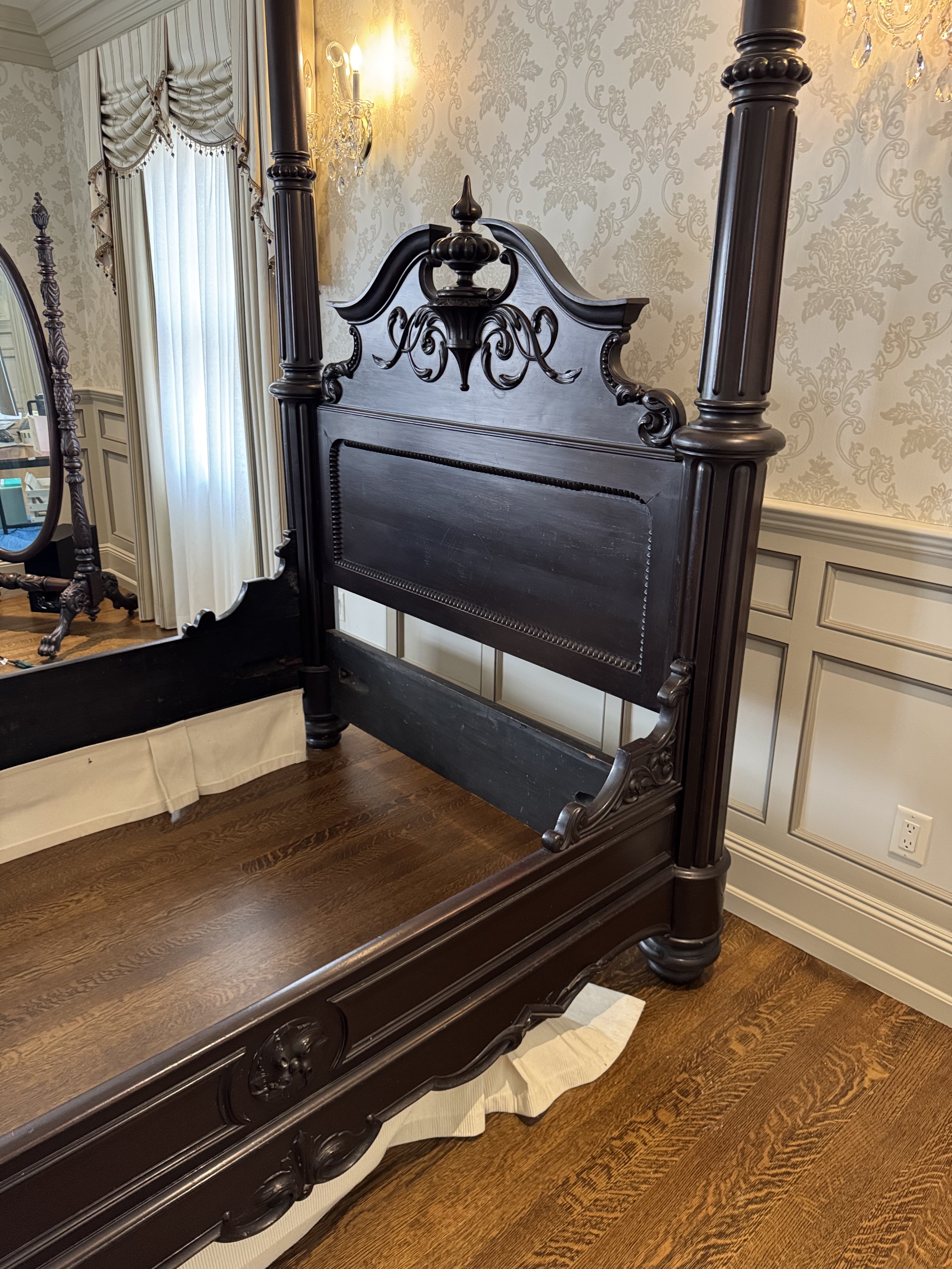 Prudent Mallard Victorian Rosewood Three-Quarter Tester Bed, Mid-19th Century