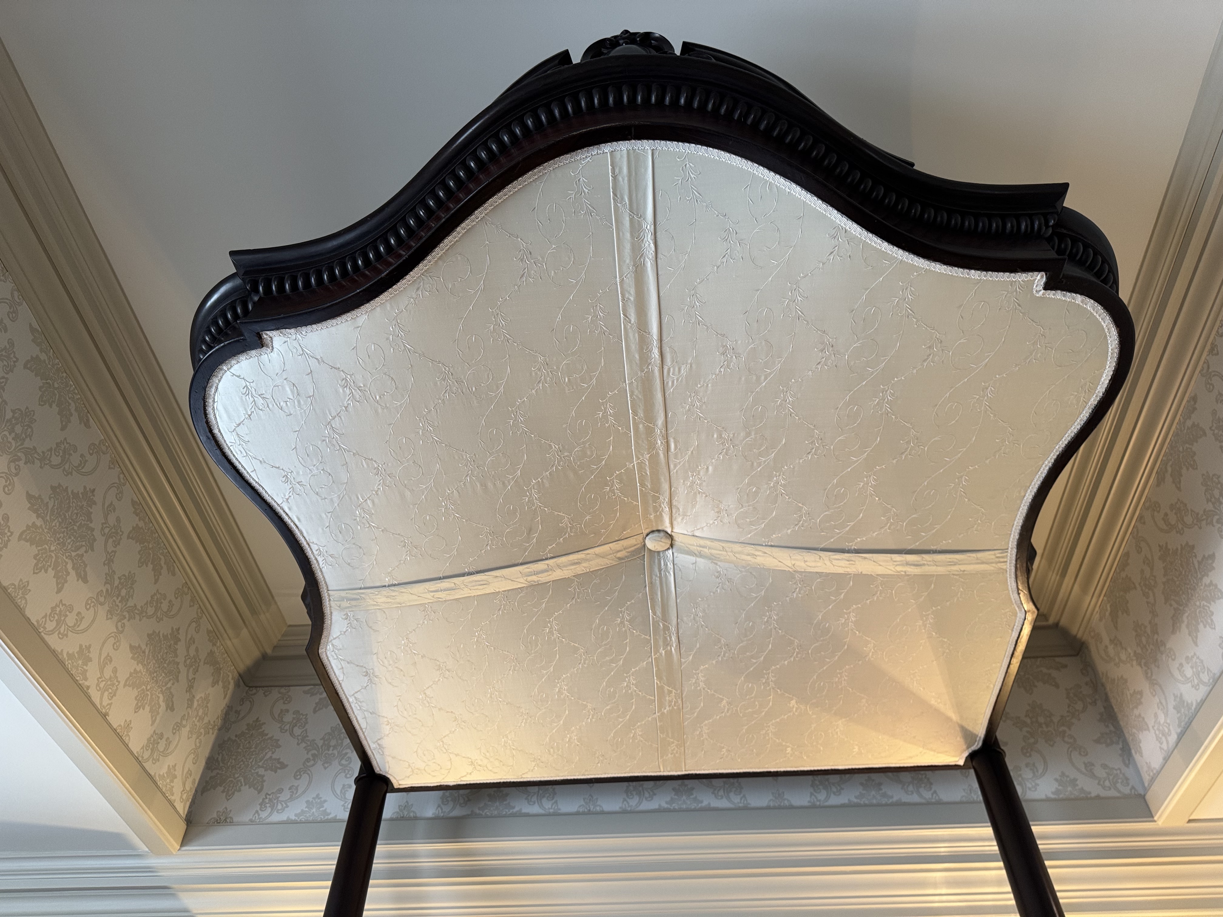 Prudent Mallard Victorian Rosewood Three-Quarter Tester Bed, Mid-19th Century