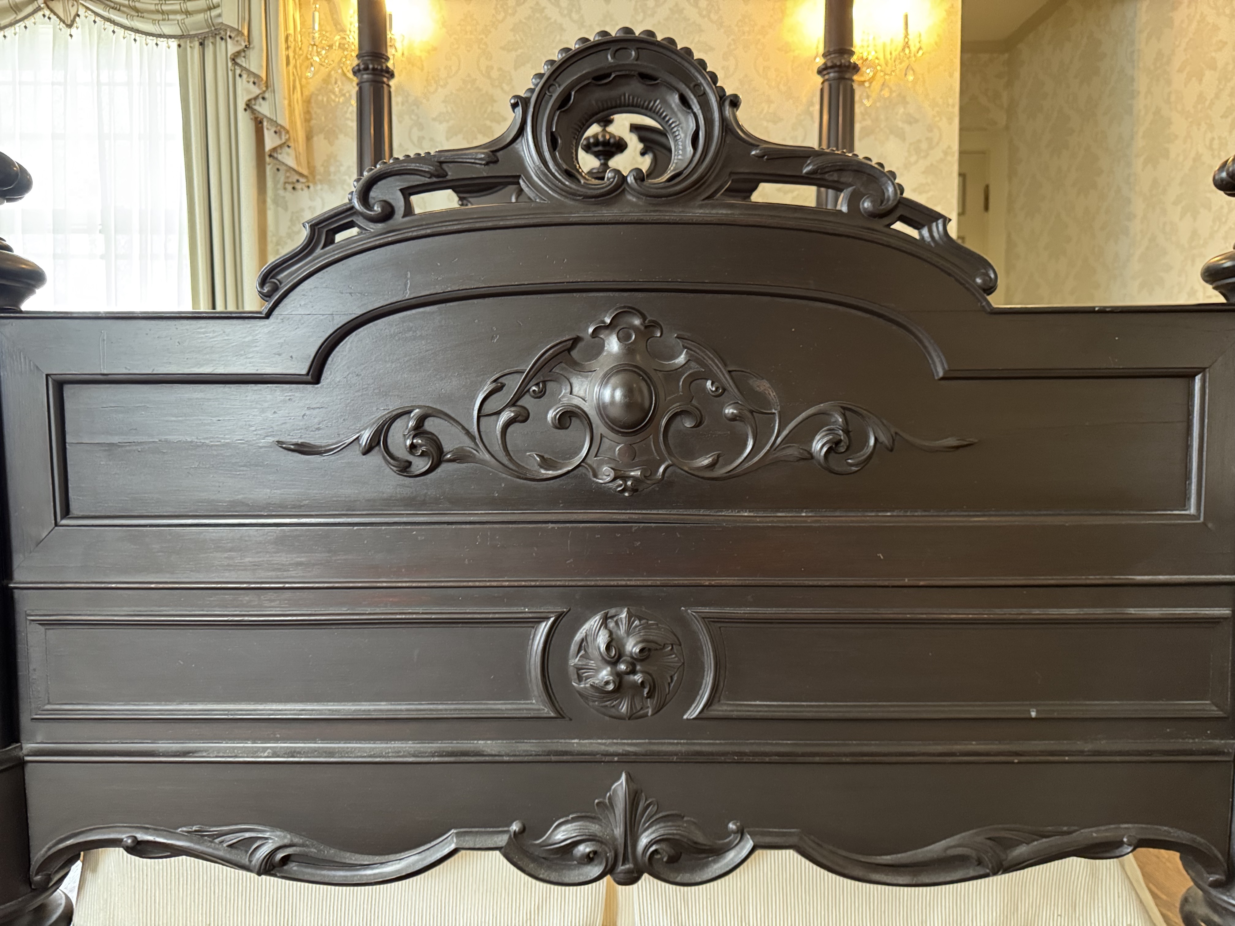 Prudent Mallard Victorian Rosewood Three-Quarter Tester Bed, Mid-19th Century