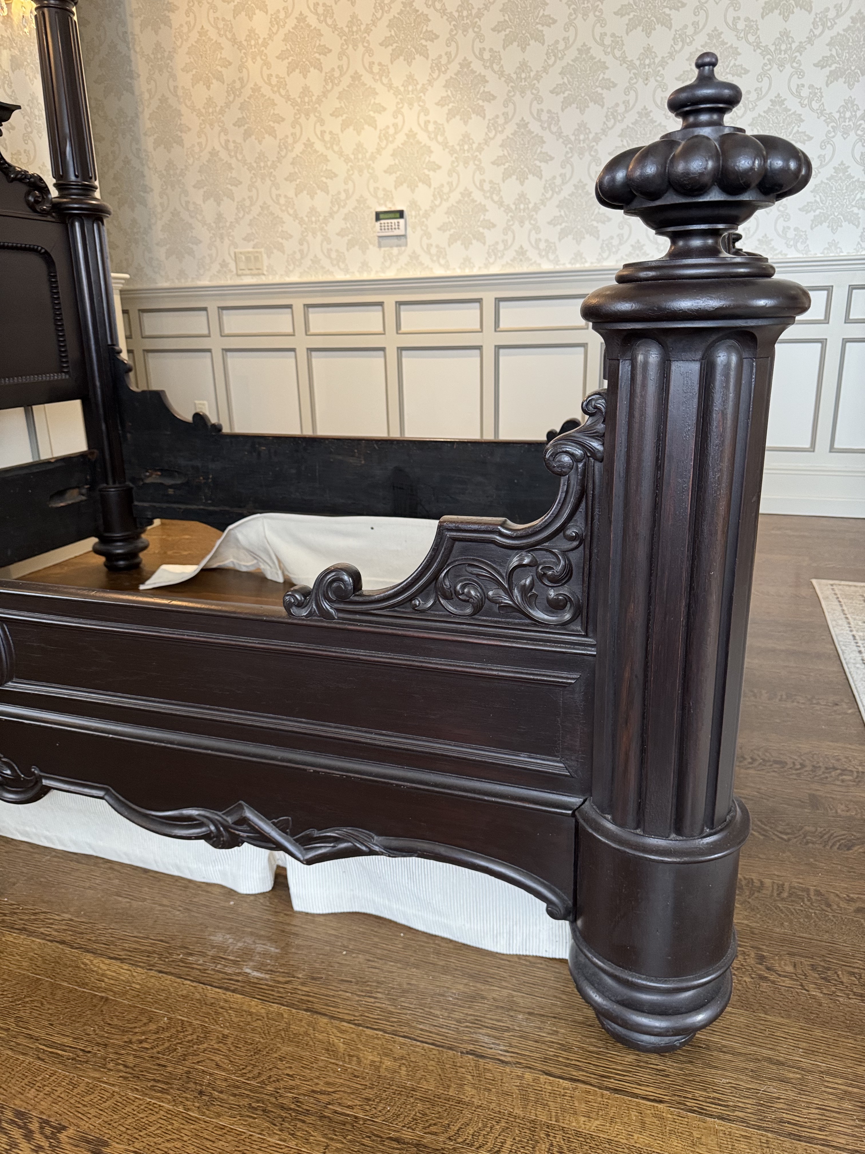 Prudent Mallard Victorian Rosewood Three-Quarter Tester Bed, Mid-19th Century