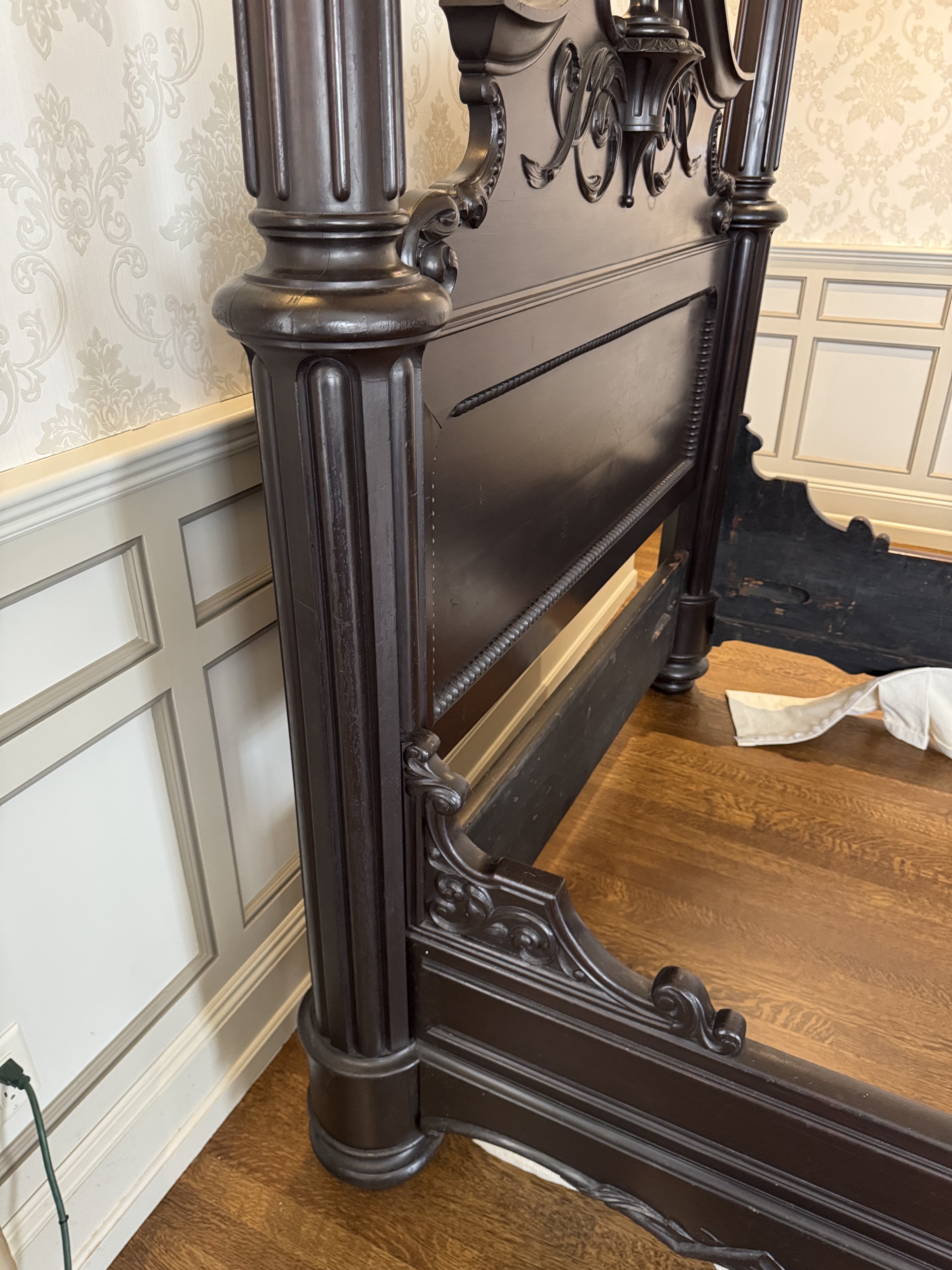 Prudent Mallard Victorian Rosewood Three-Quarter Tester Bed, Mid-19th Century