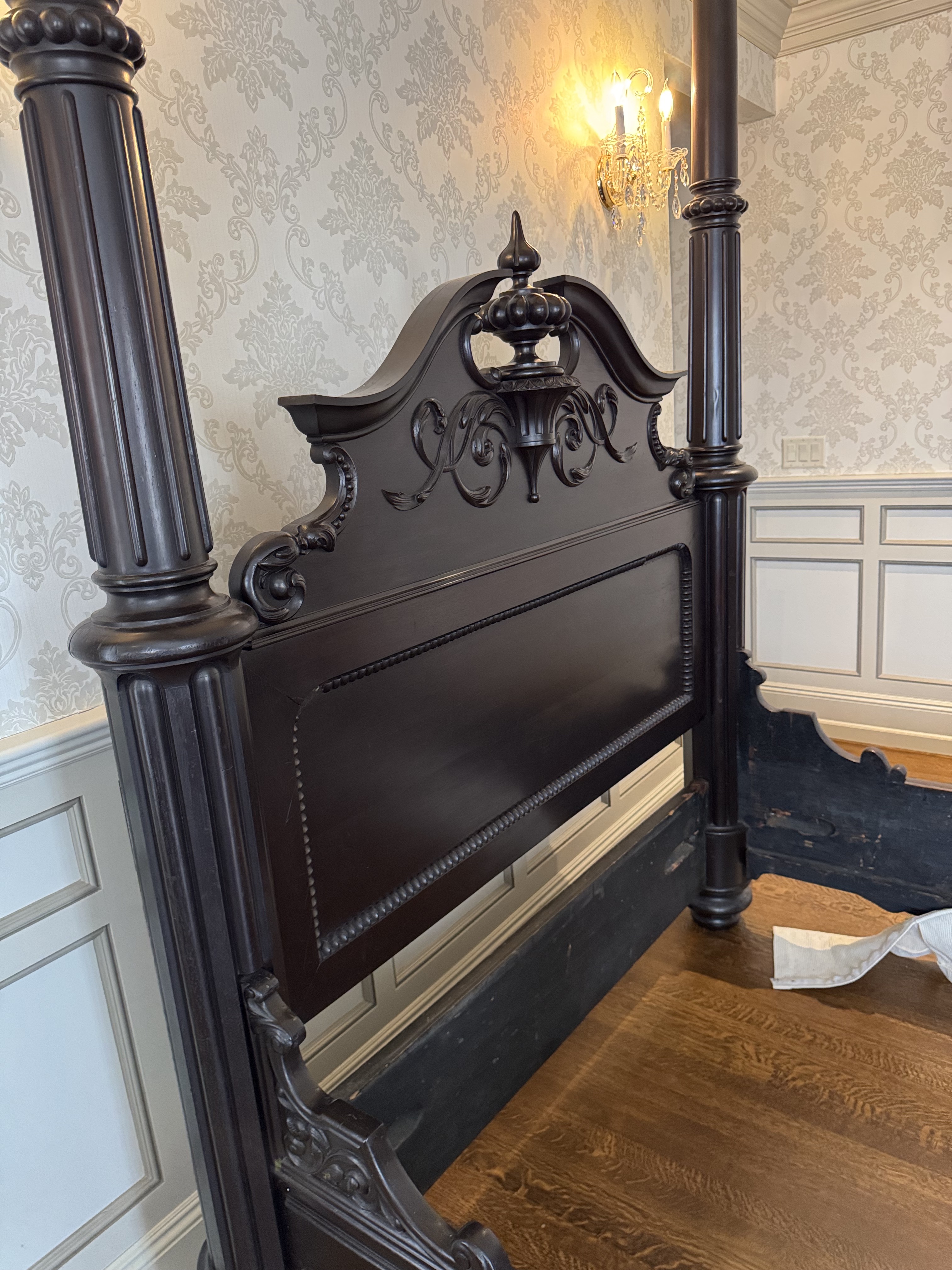 Prudent Mallard Victorian Rosewood Three-Quarter Tester Bed, Mid-19th Century