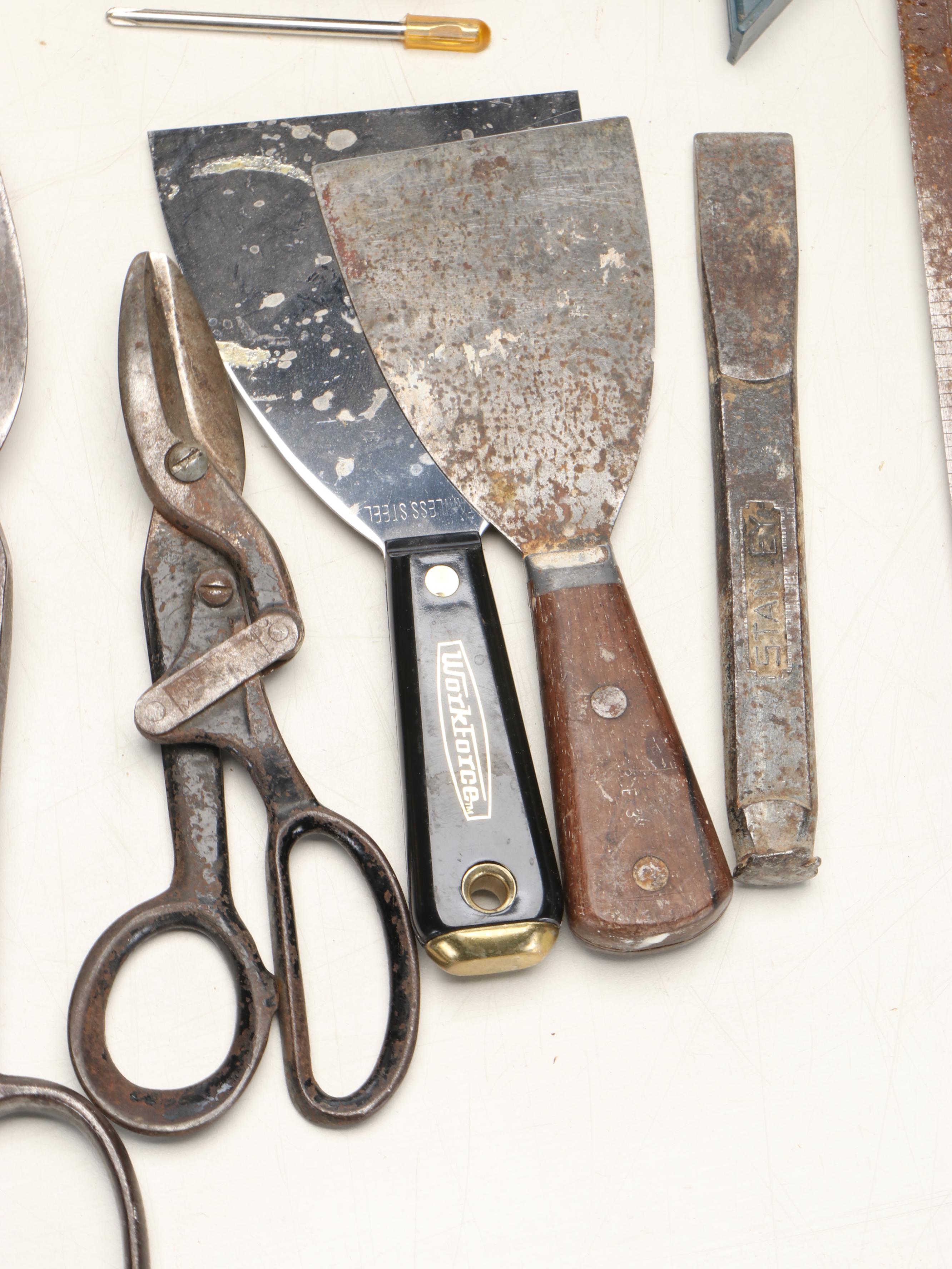 Collins Axe Splitting Maul with Other Outdoor and Hand Tools