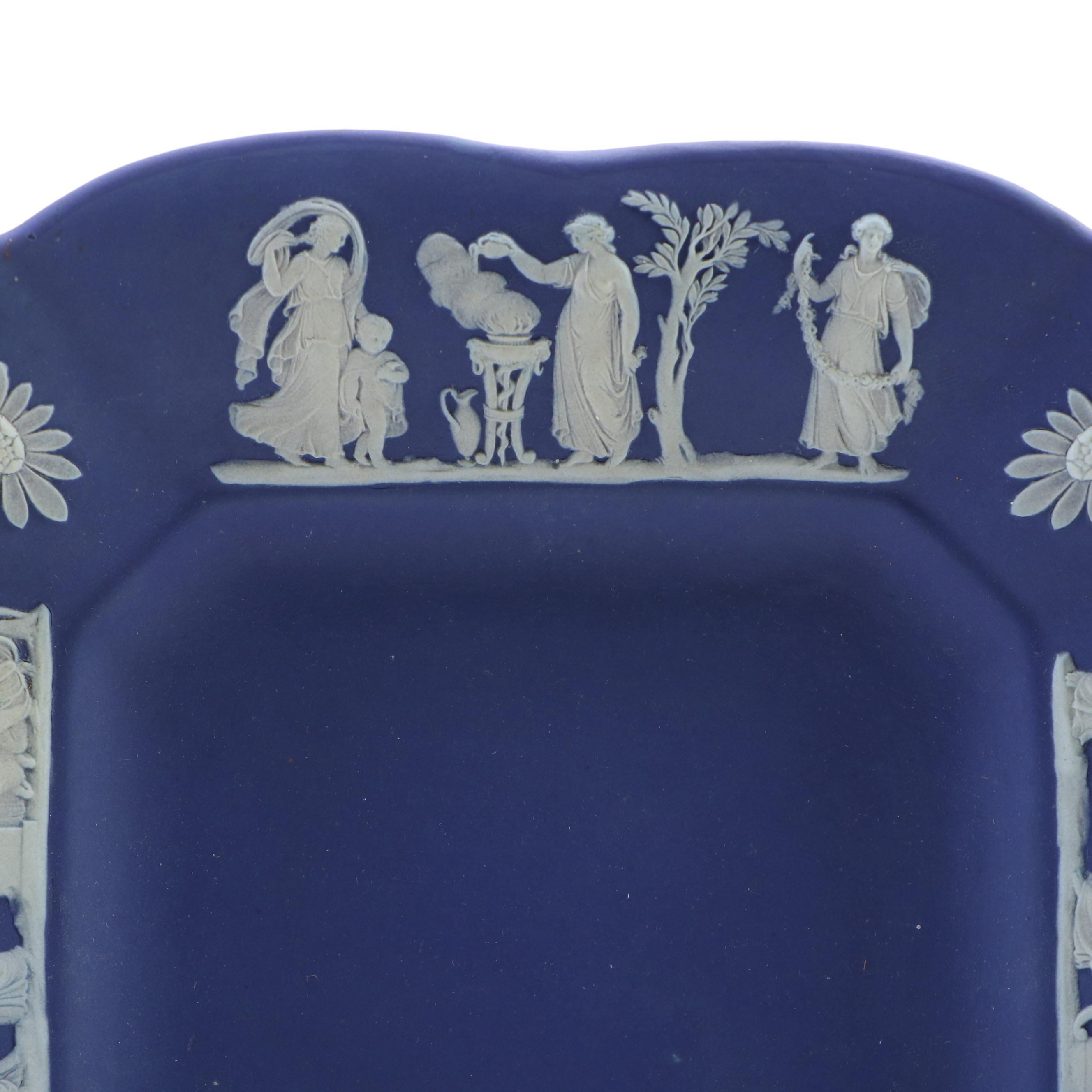 Wedgwood Jasperware Cake Plate and 1900 Paris Exposition Souvenir Plaque