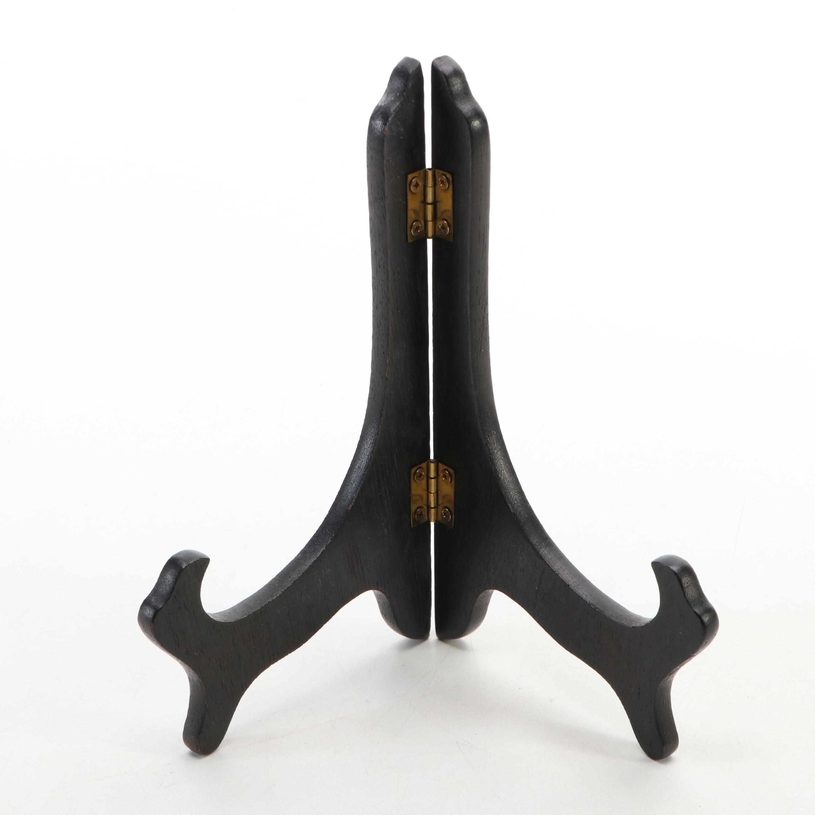 Wedgwood Jasperware Cake Plate and 1900 Paris Exposition Souvenir Plaque