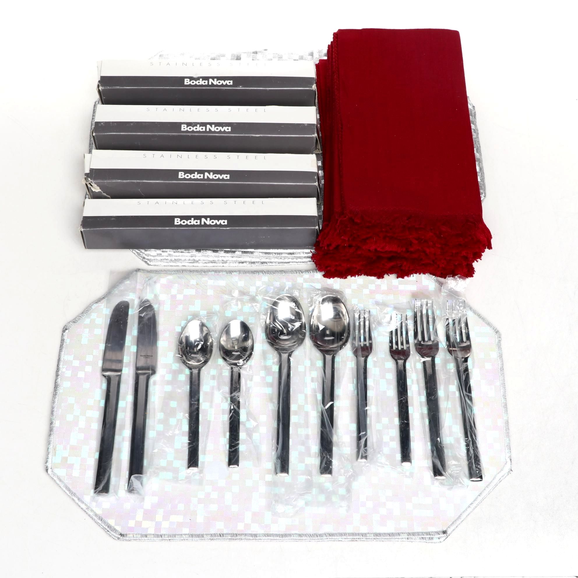Boda Nova Stainless Steel Flatware with Jorge Santos Napkins and Other Placemats