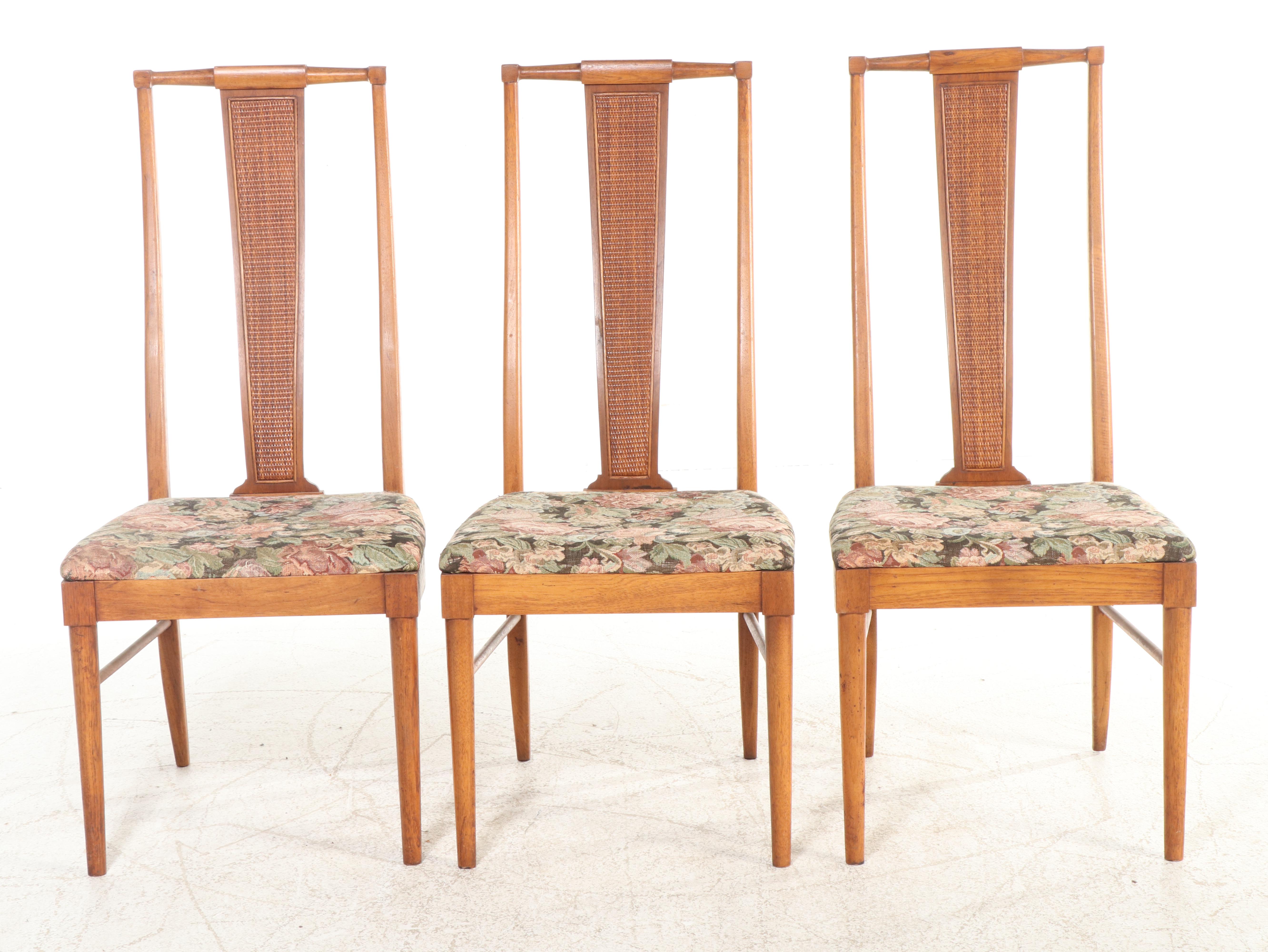 Mid Century Modern Walnut Dining Table and Eight Dining Chairs