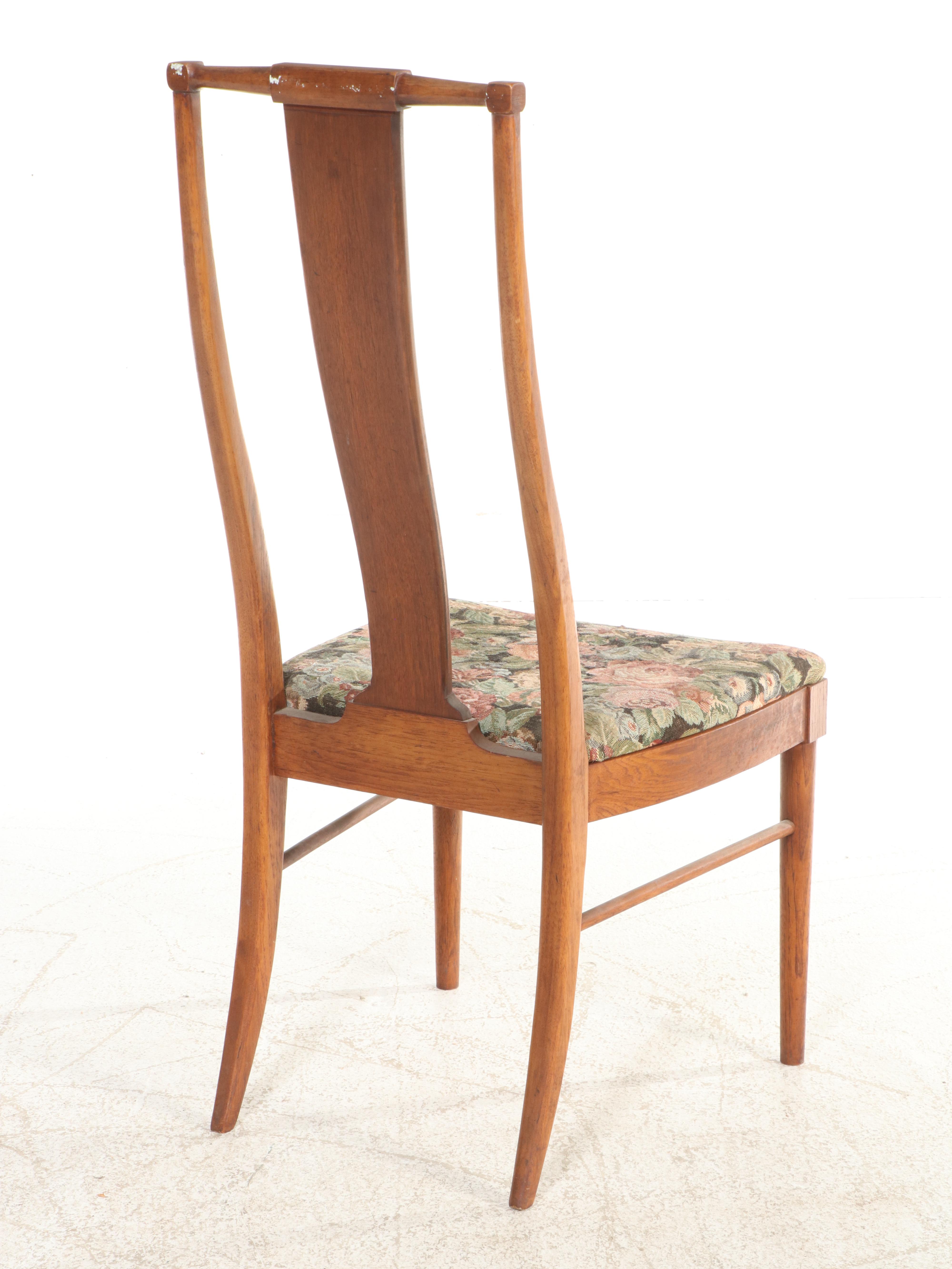 Mid Century Modern Walnut Dining Table and Eight Dining Chairs