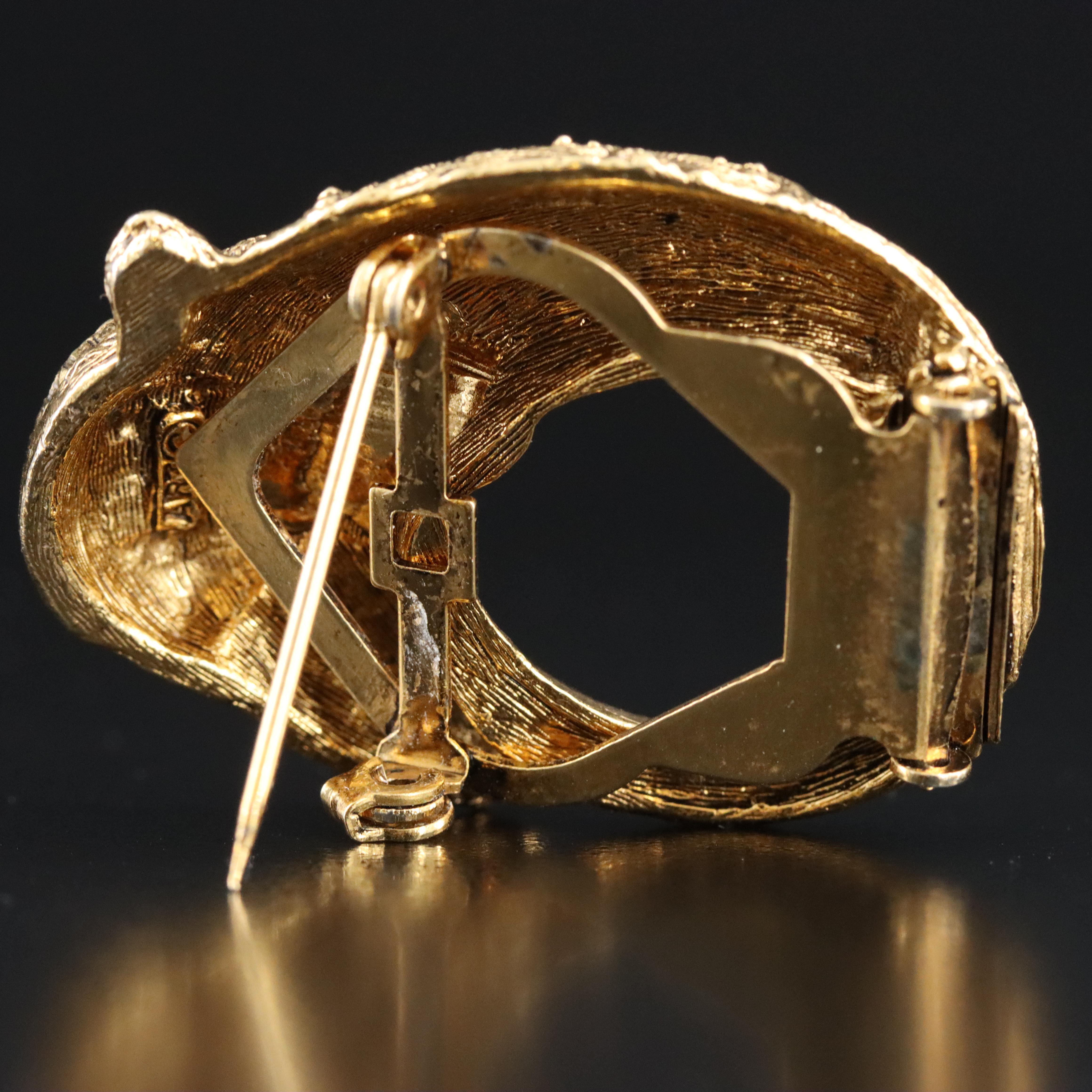 ModeArt Jewelry Creations Inc. Ram Converter Scarf Clip